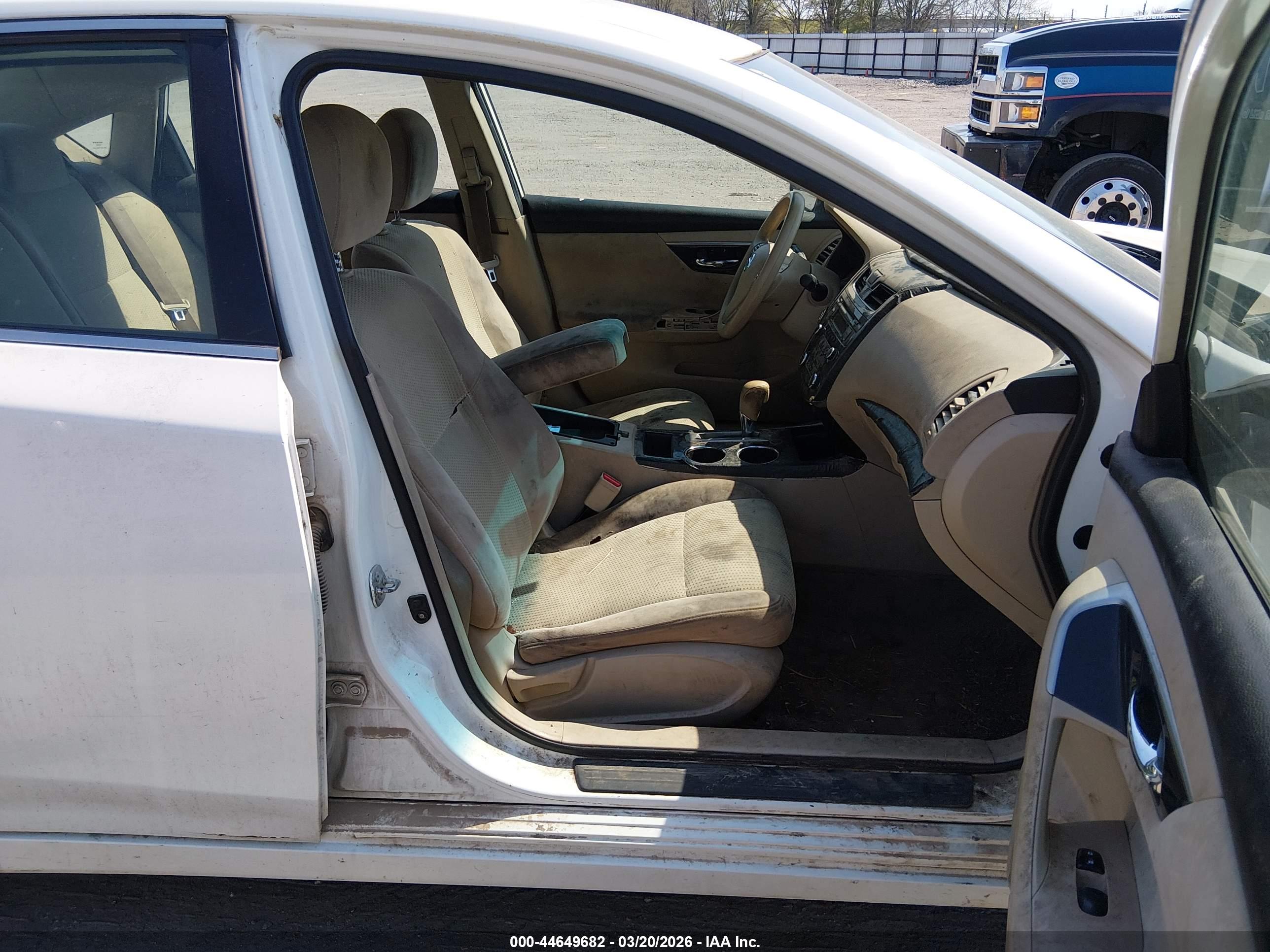 NISSAN ALTIMA image 5