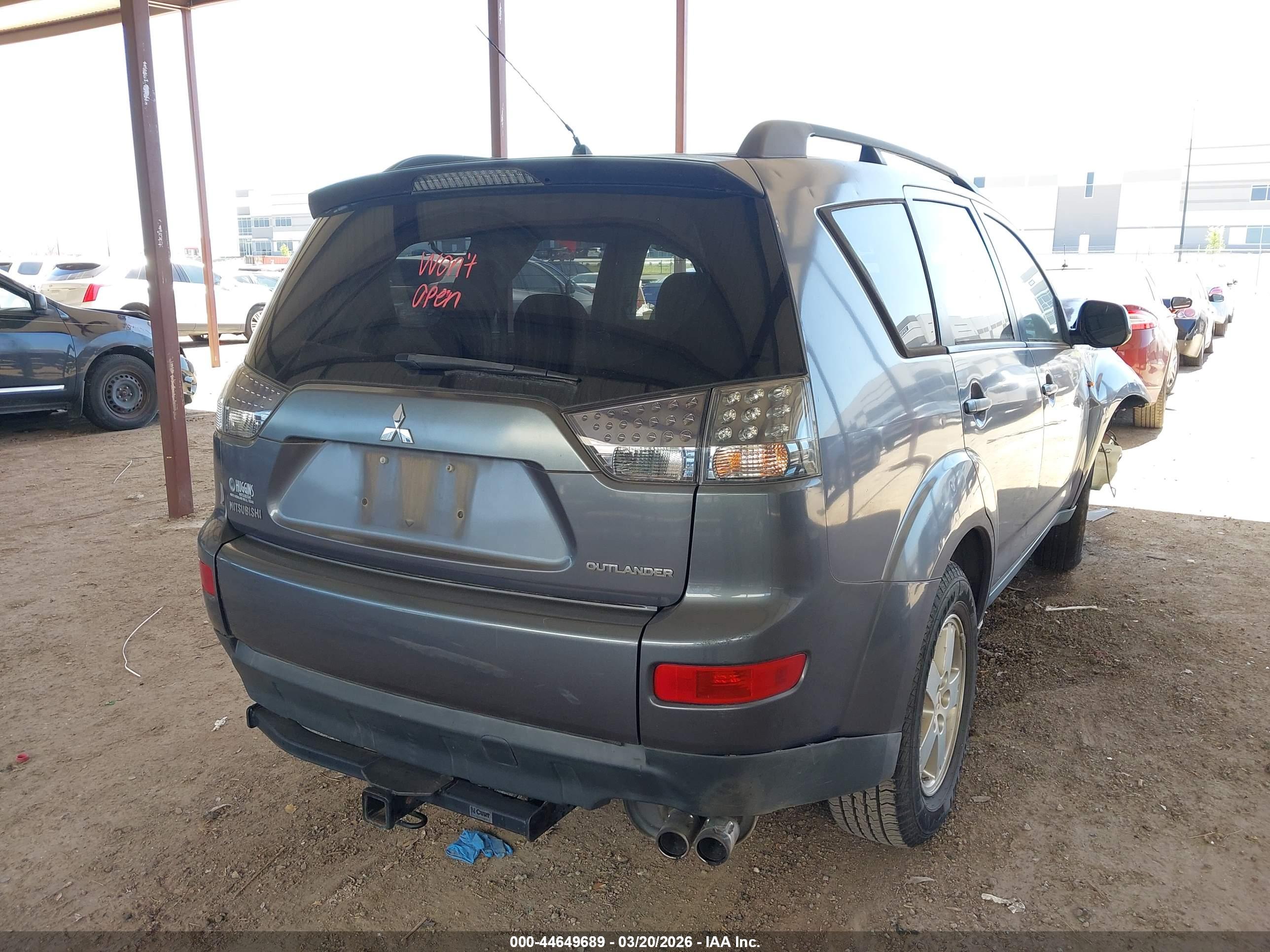 MITSUBISHI OUTLANDER image 4