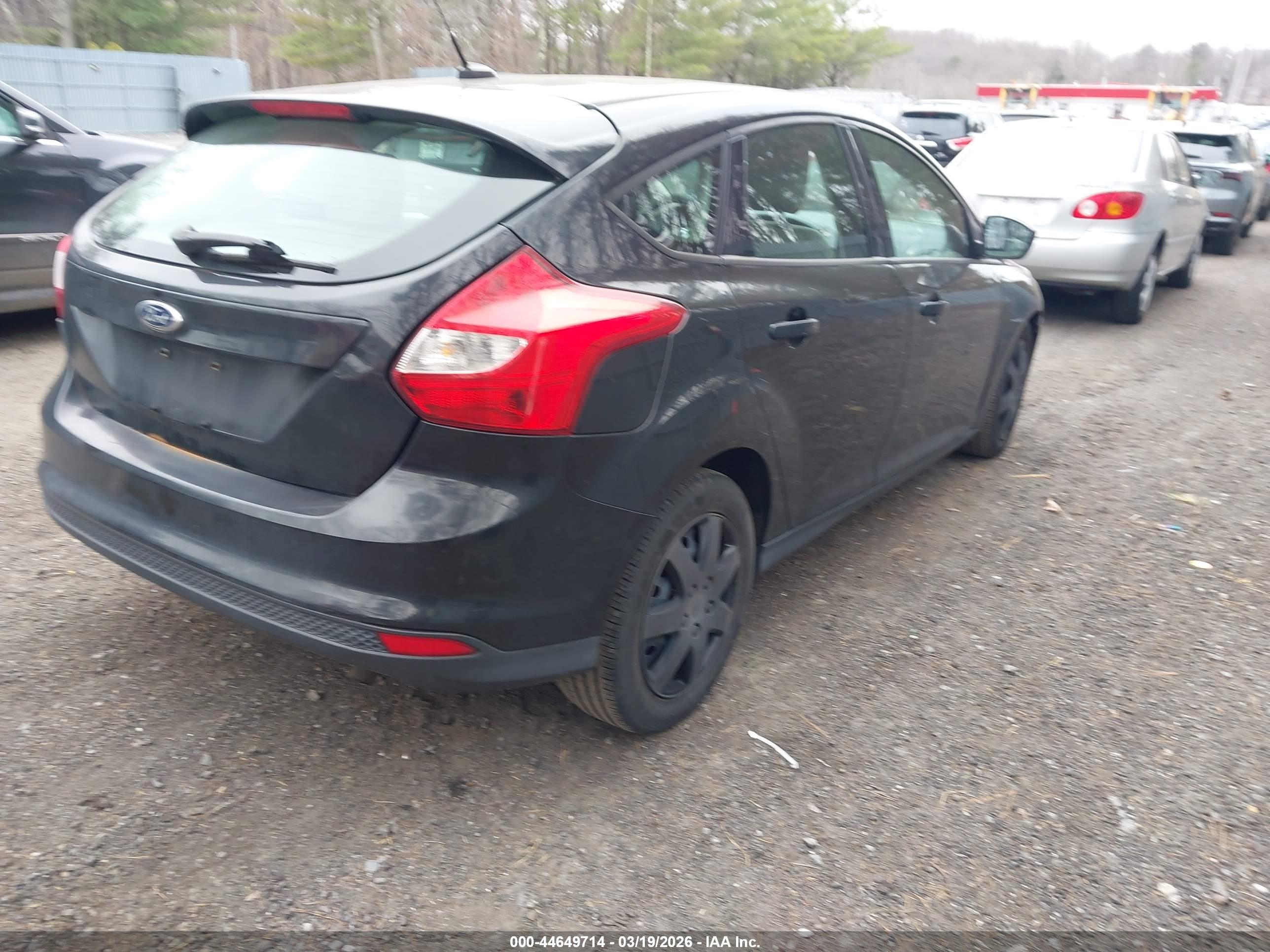 FORD FOCUS image 4