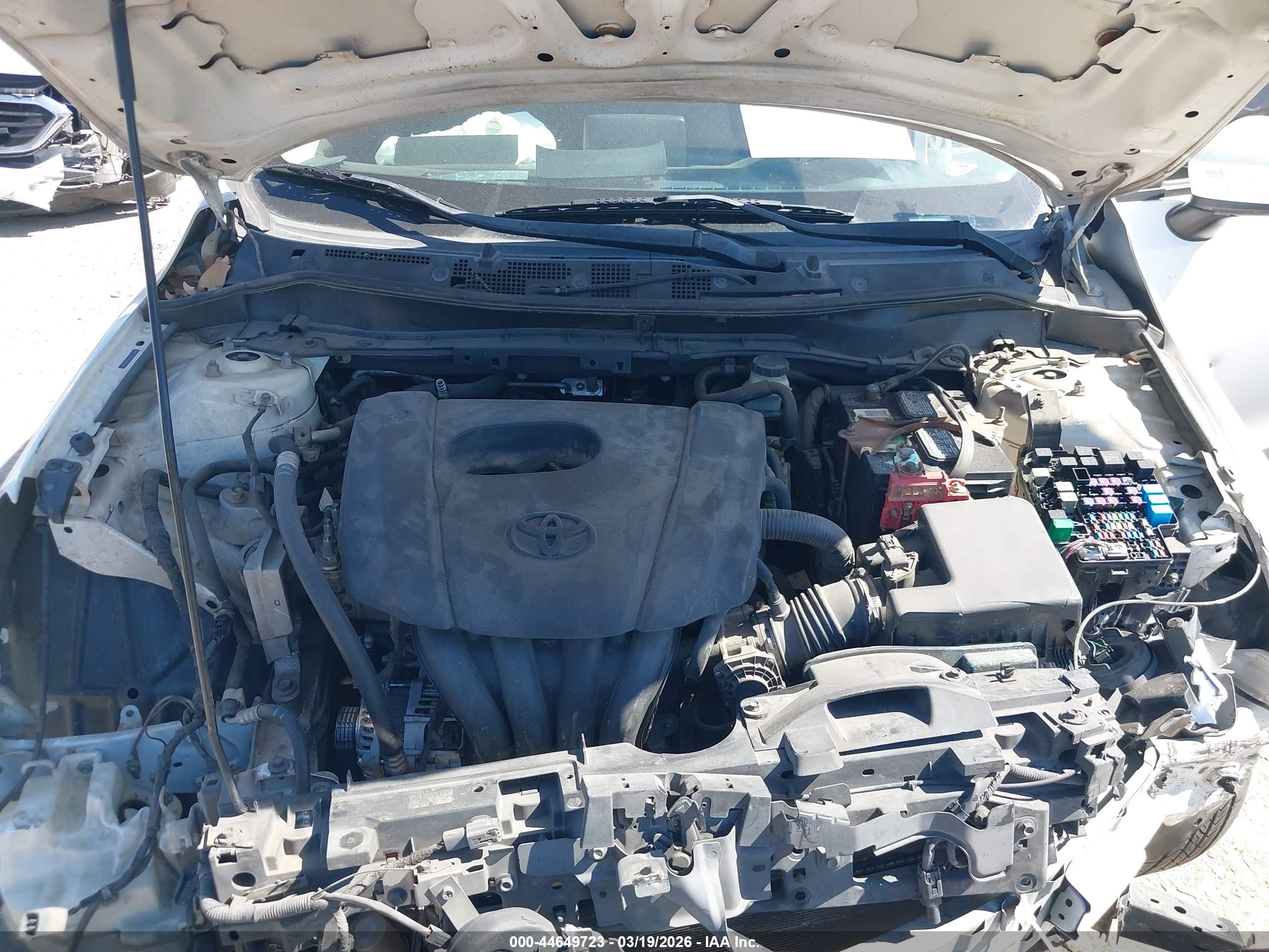 TOYOTA YARIS image 10