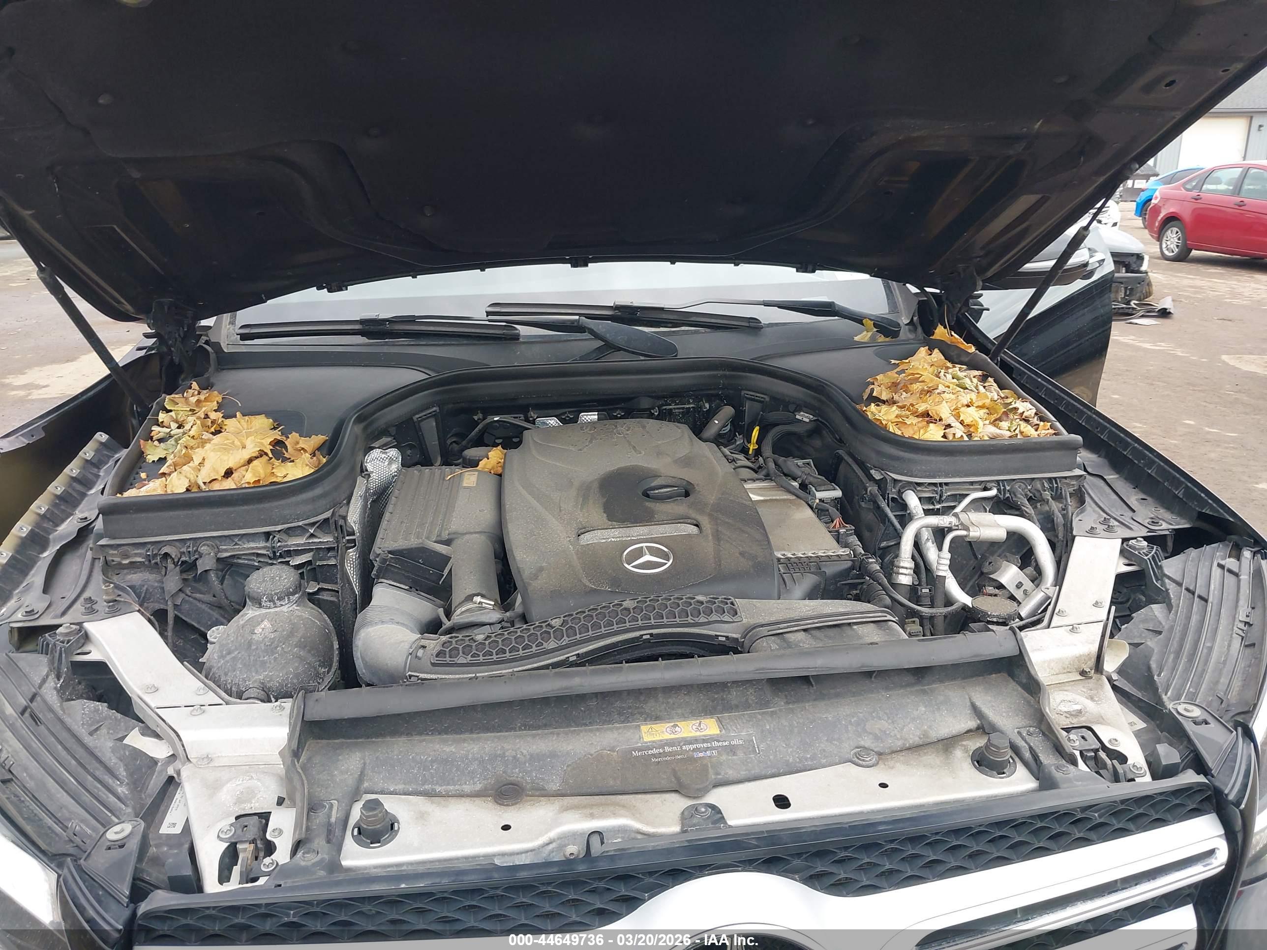 MERCEDES-BENZ GLC image 10