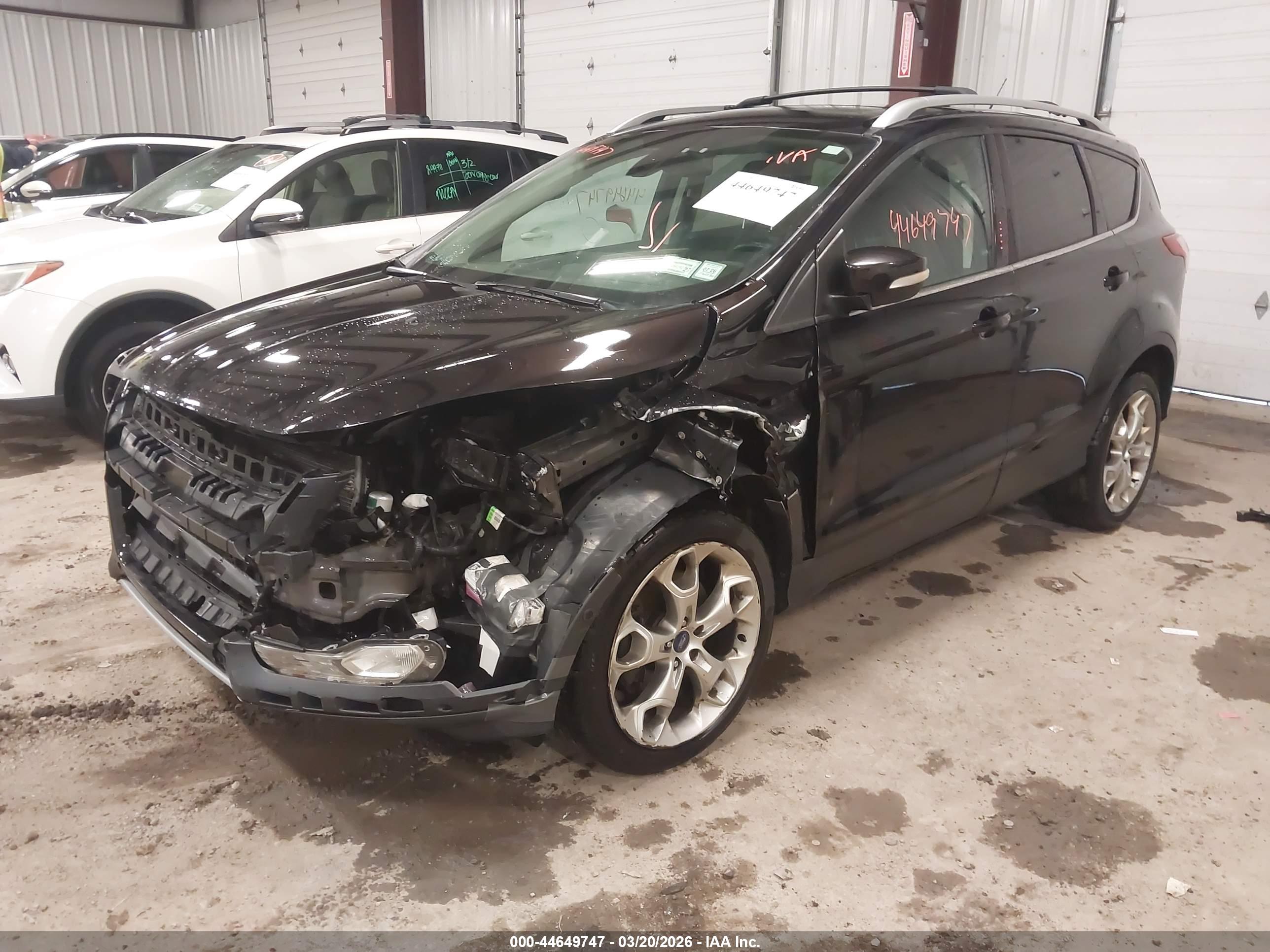 FORD ESCAPE image 2