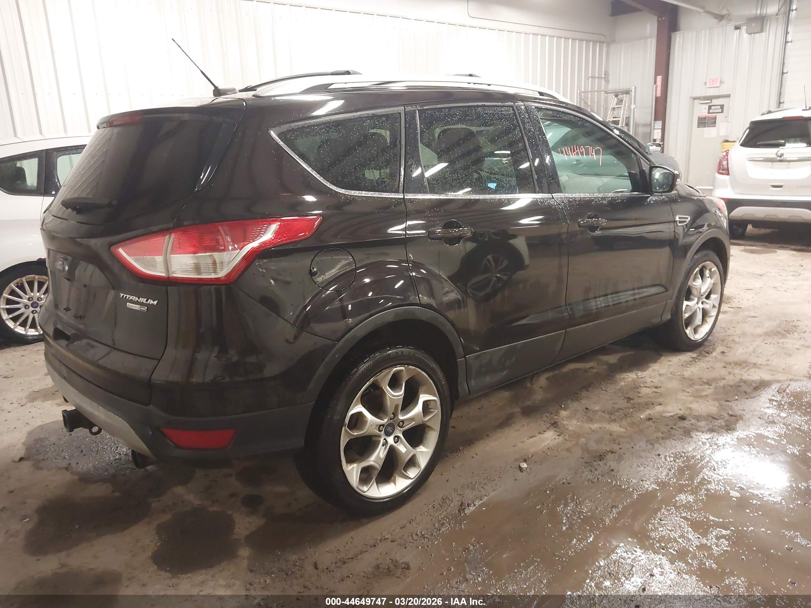 FORD ESCAPE image 4