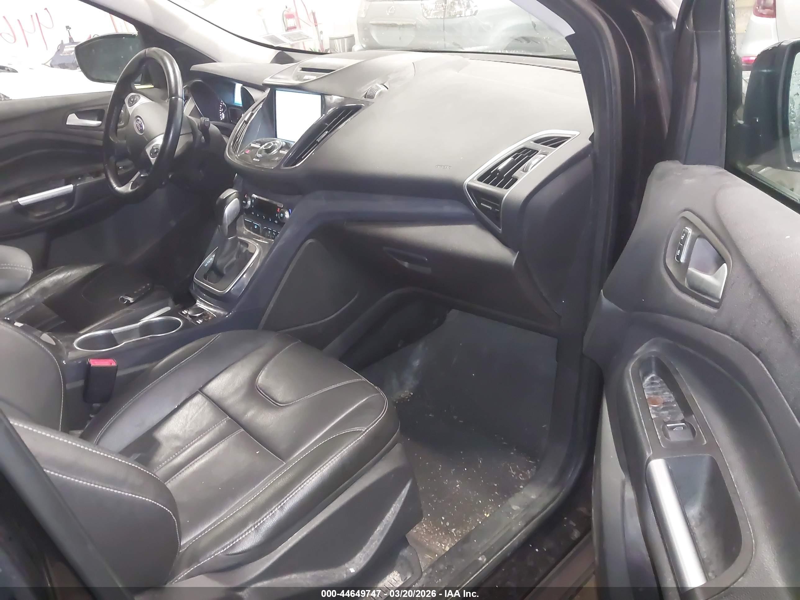 FORD ESCAPE image 5