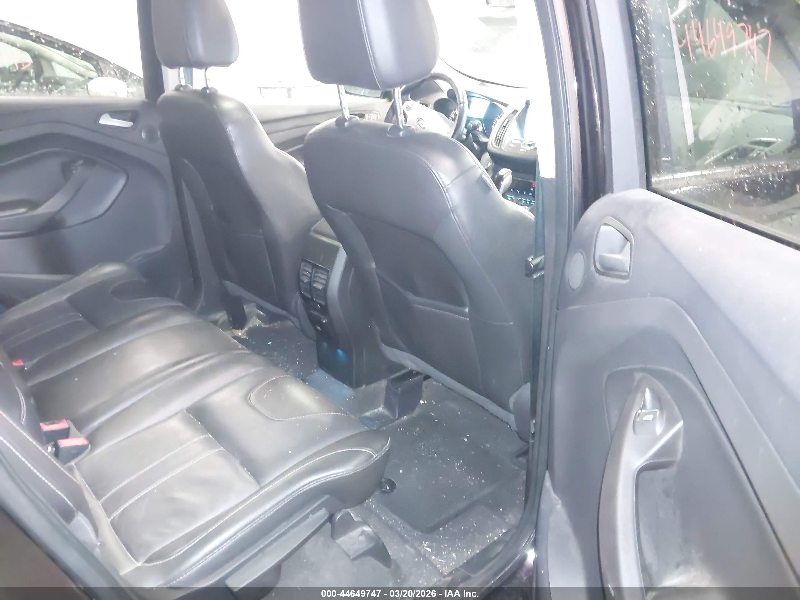 FORD ESCAPE image 8