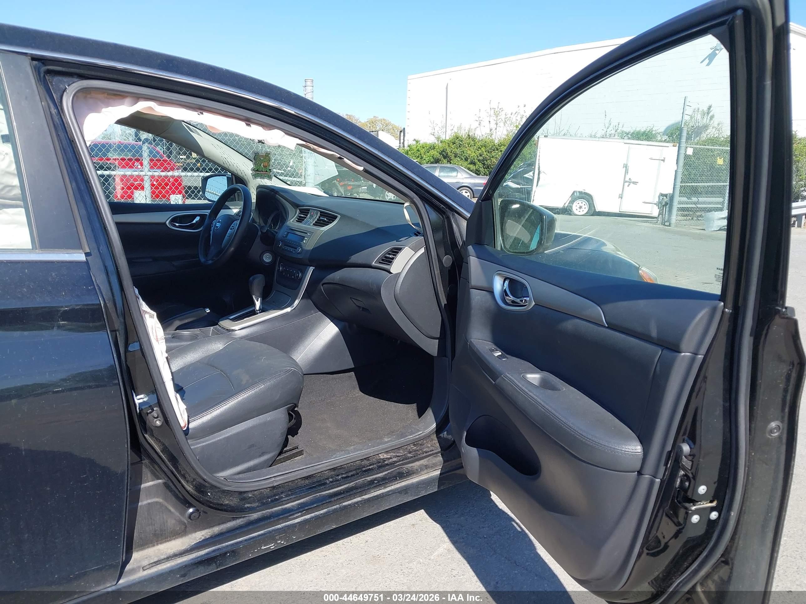 NISSAN SENTRA image 5