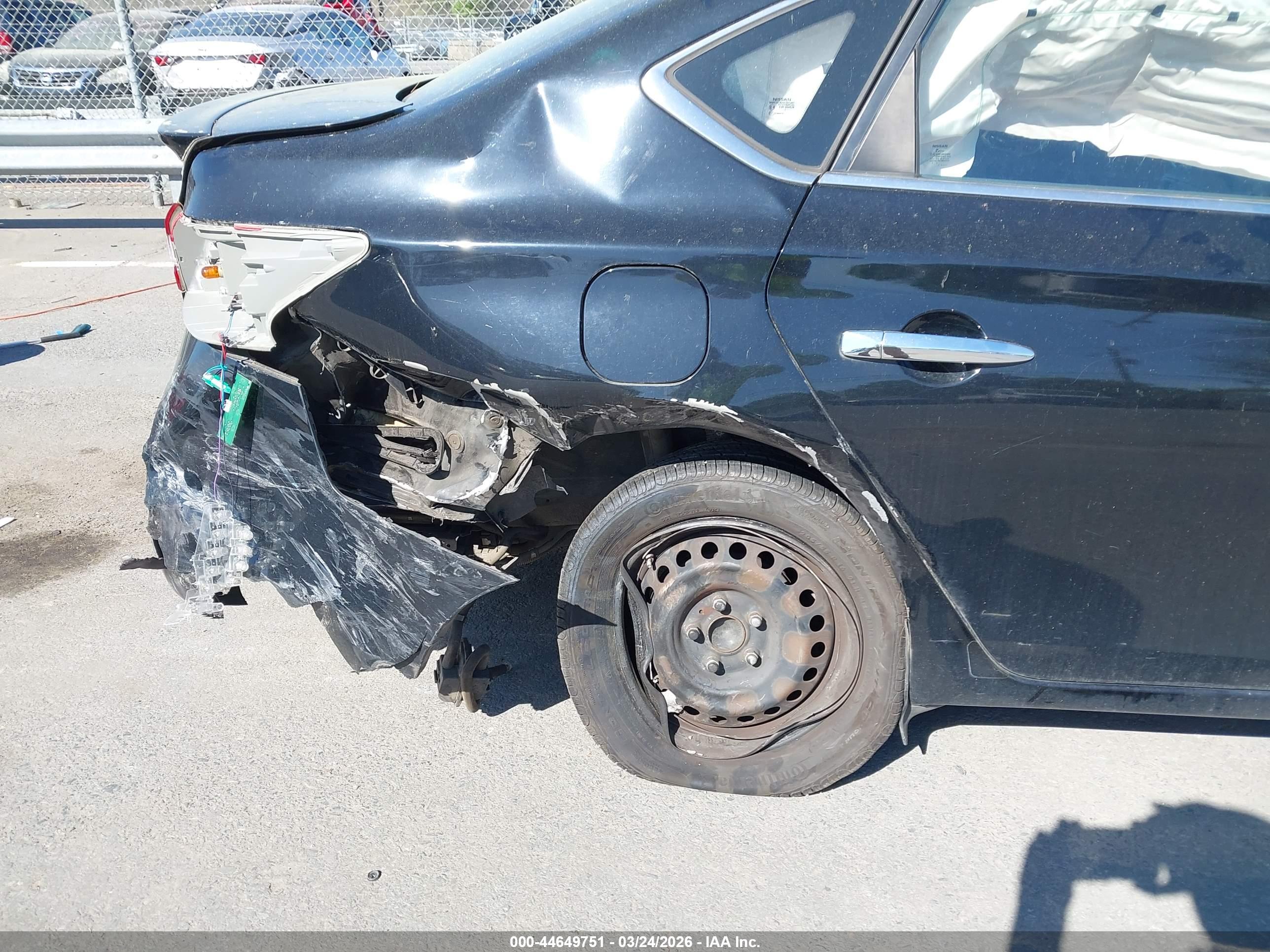 NISSAN SENTRA image 6