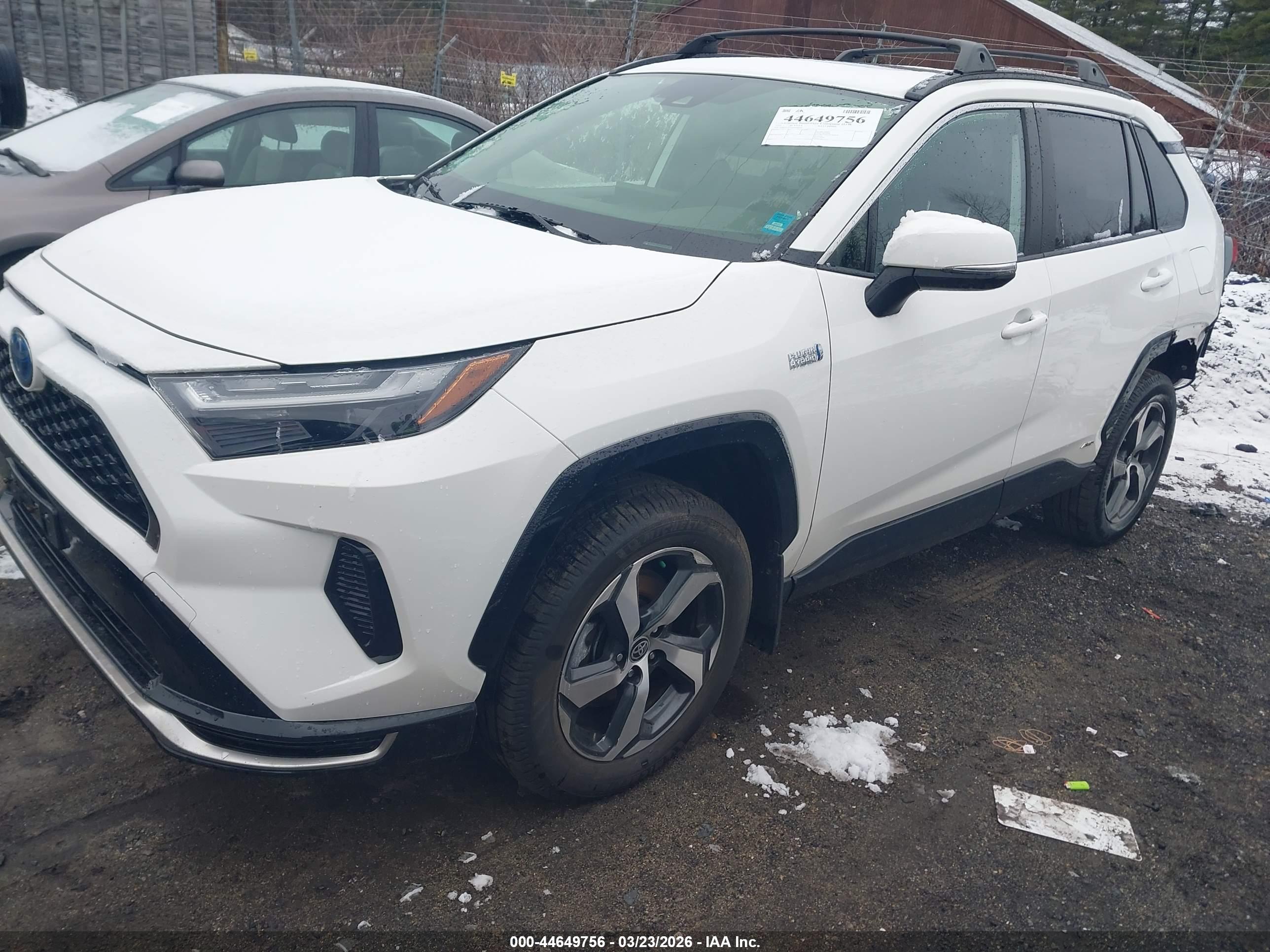 TOYOTA RAV4 image 2