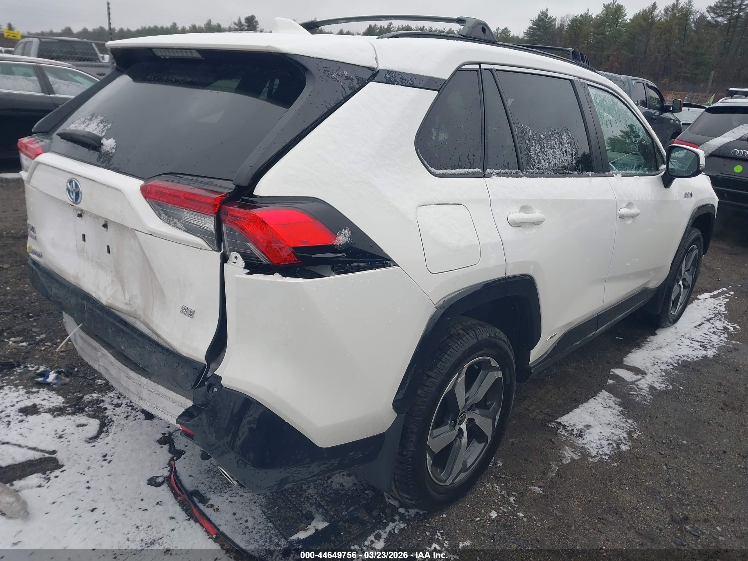 TOYOTA RAV4 image 4
