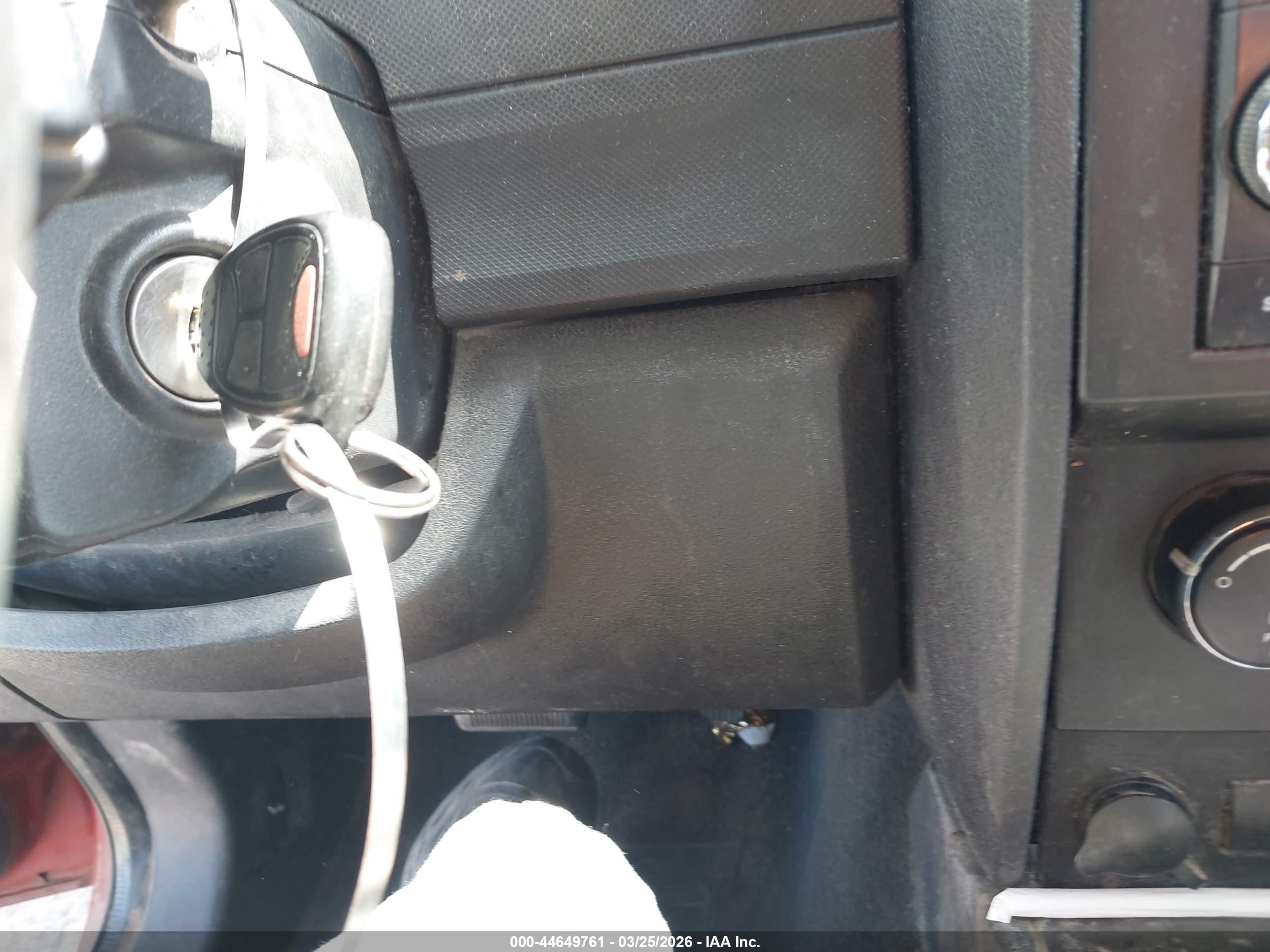DODGE NITRO image 11