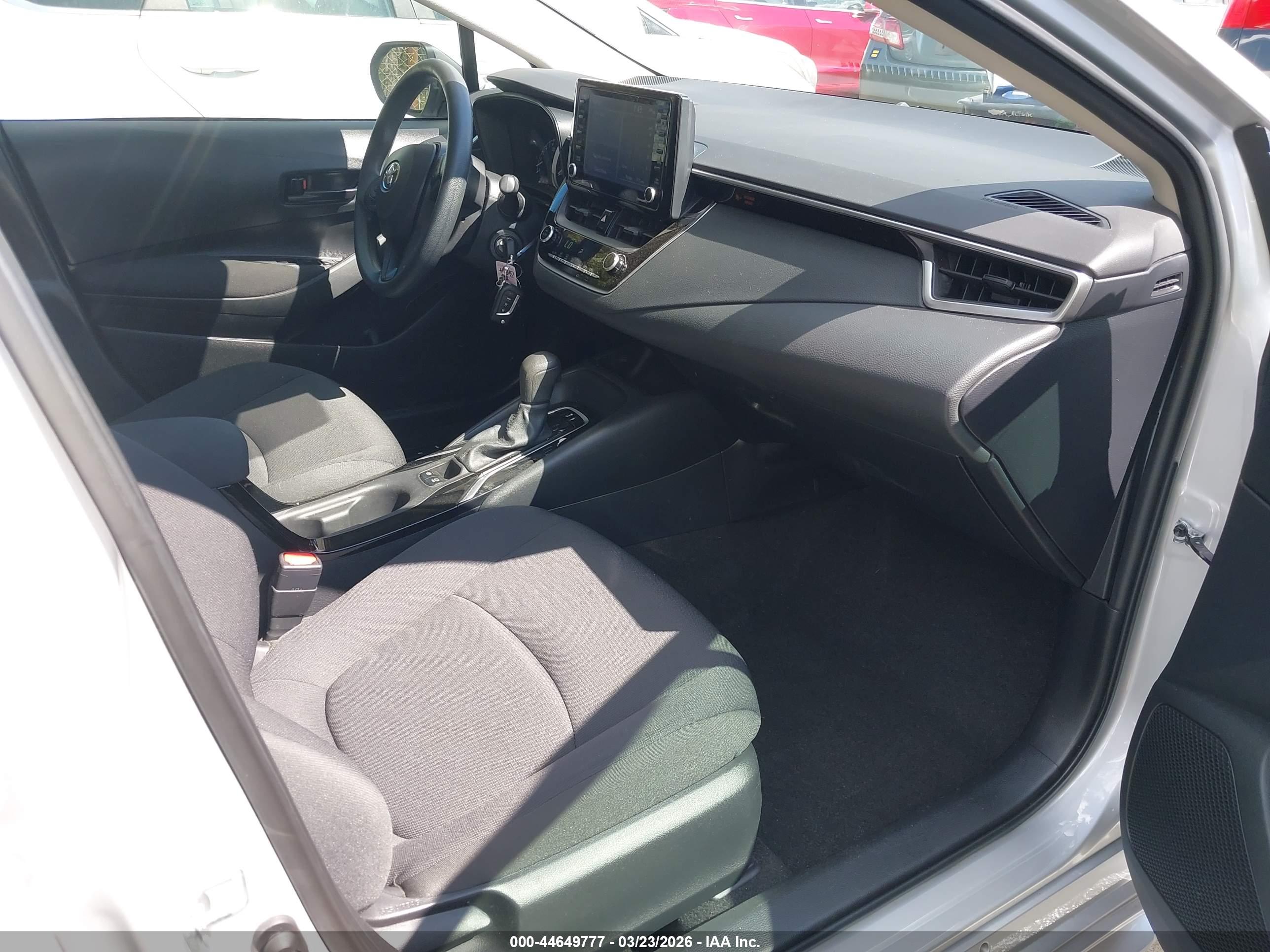 TOYOTA COROLLA image 5