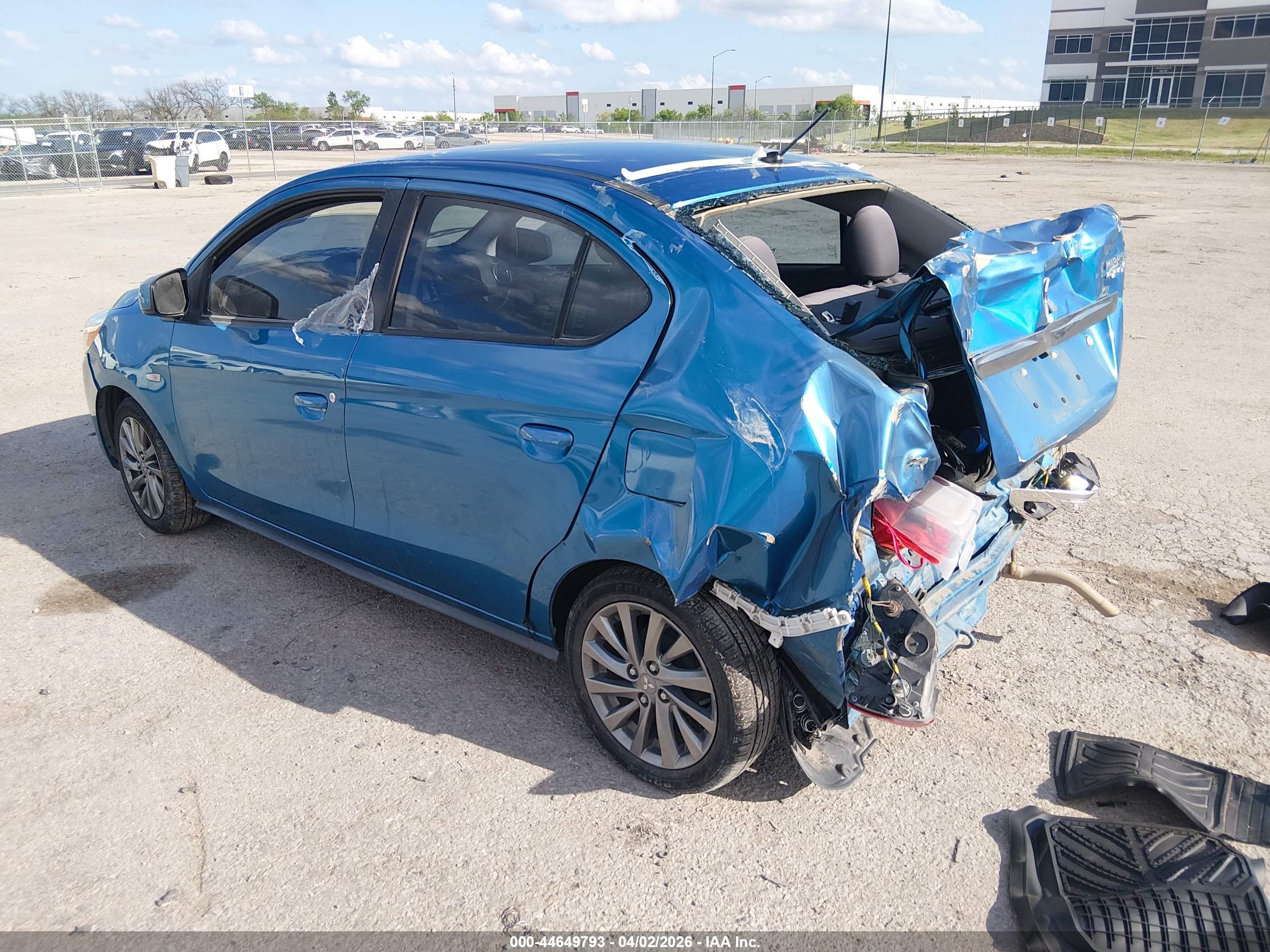 MITSUBISHI MIRAGE image 3
