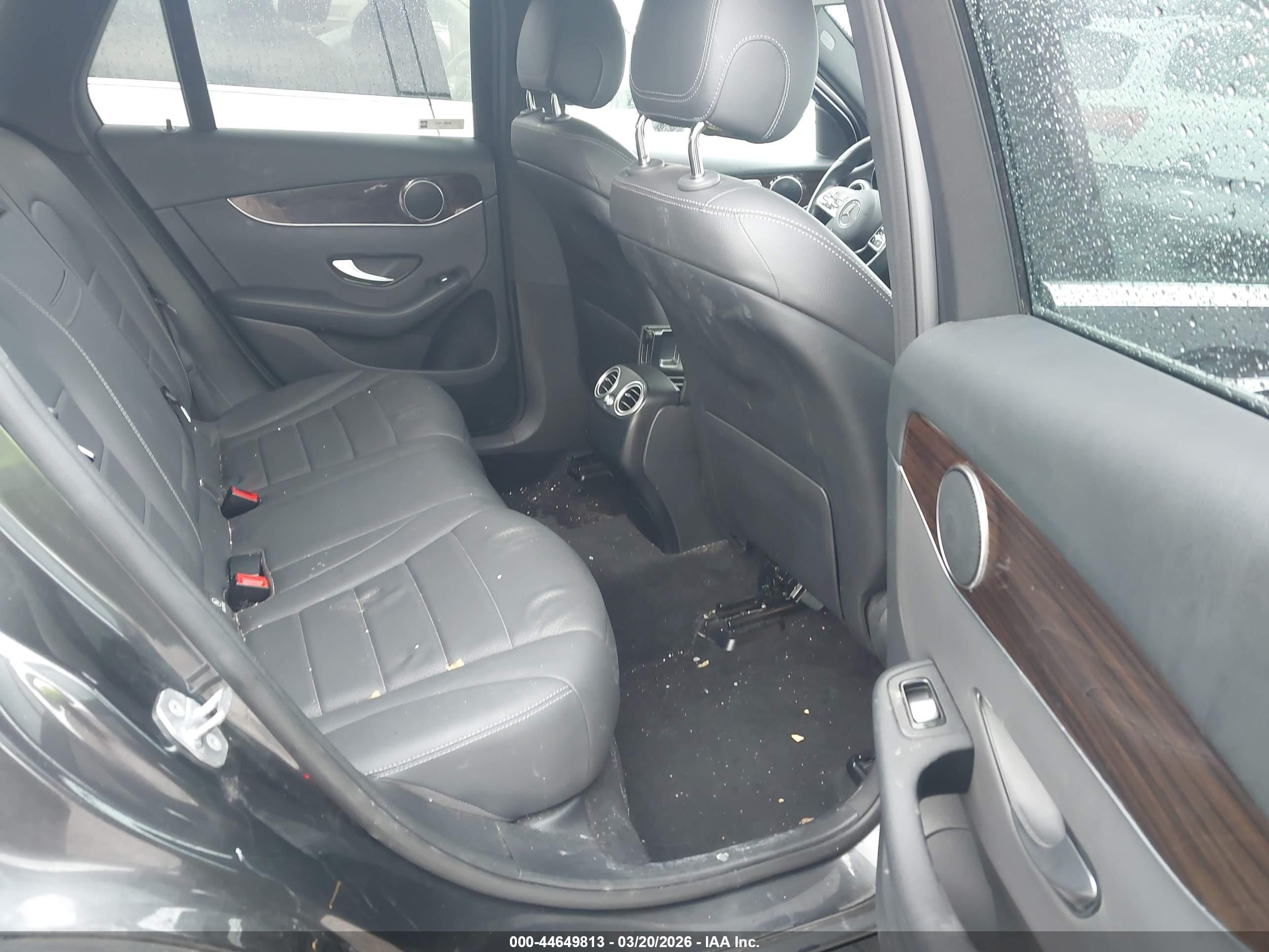 MERCEDES-BENZ GLC image 8