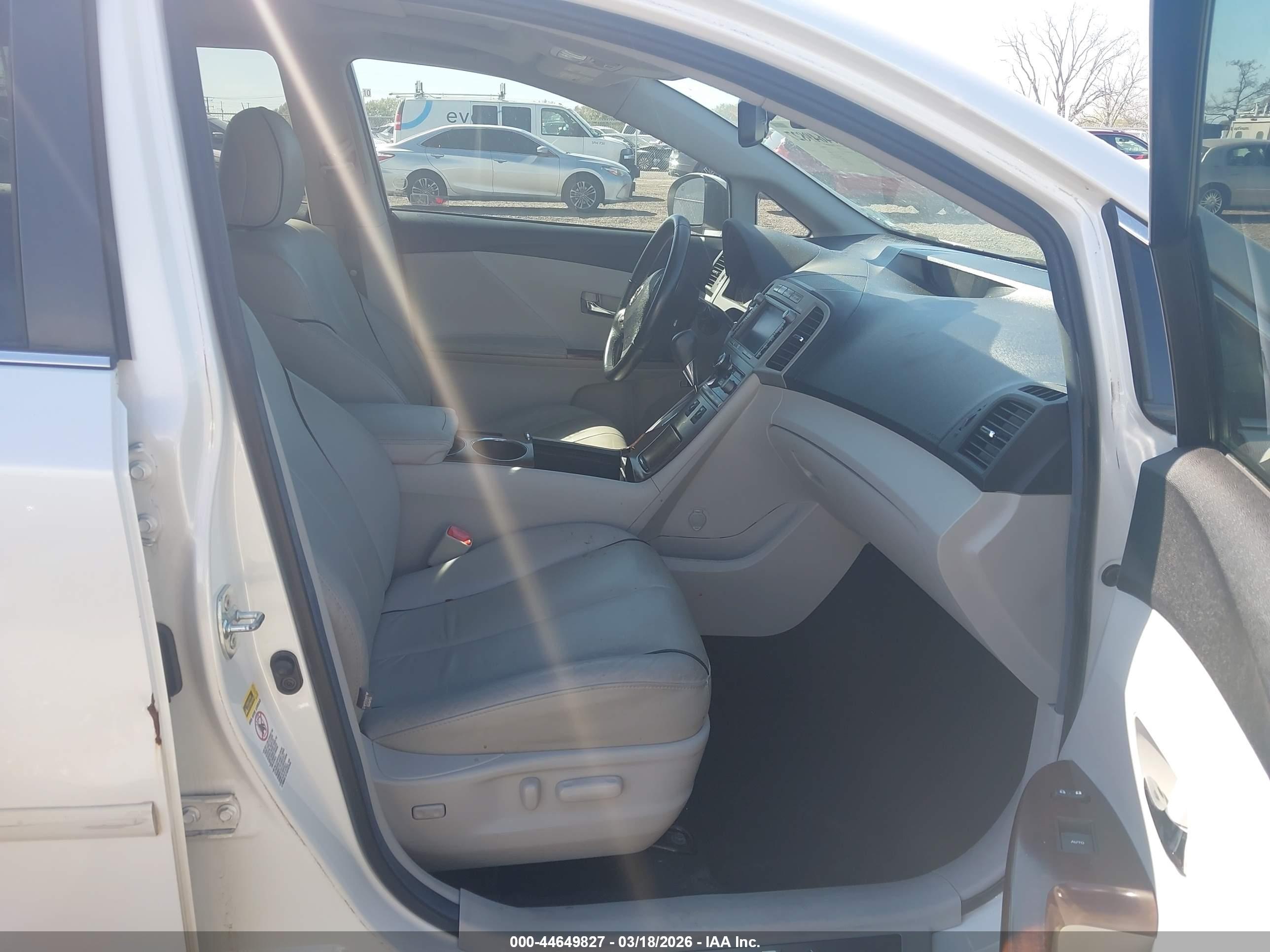 TOYOTA VENZA image 5