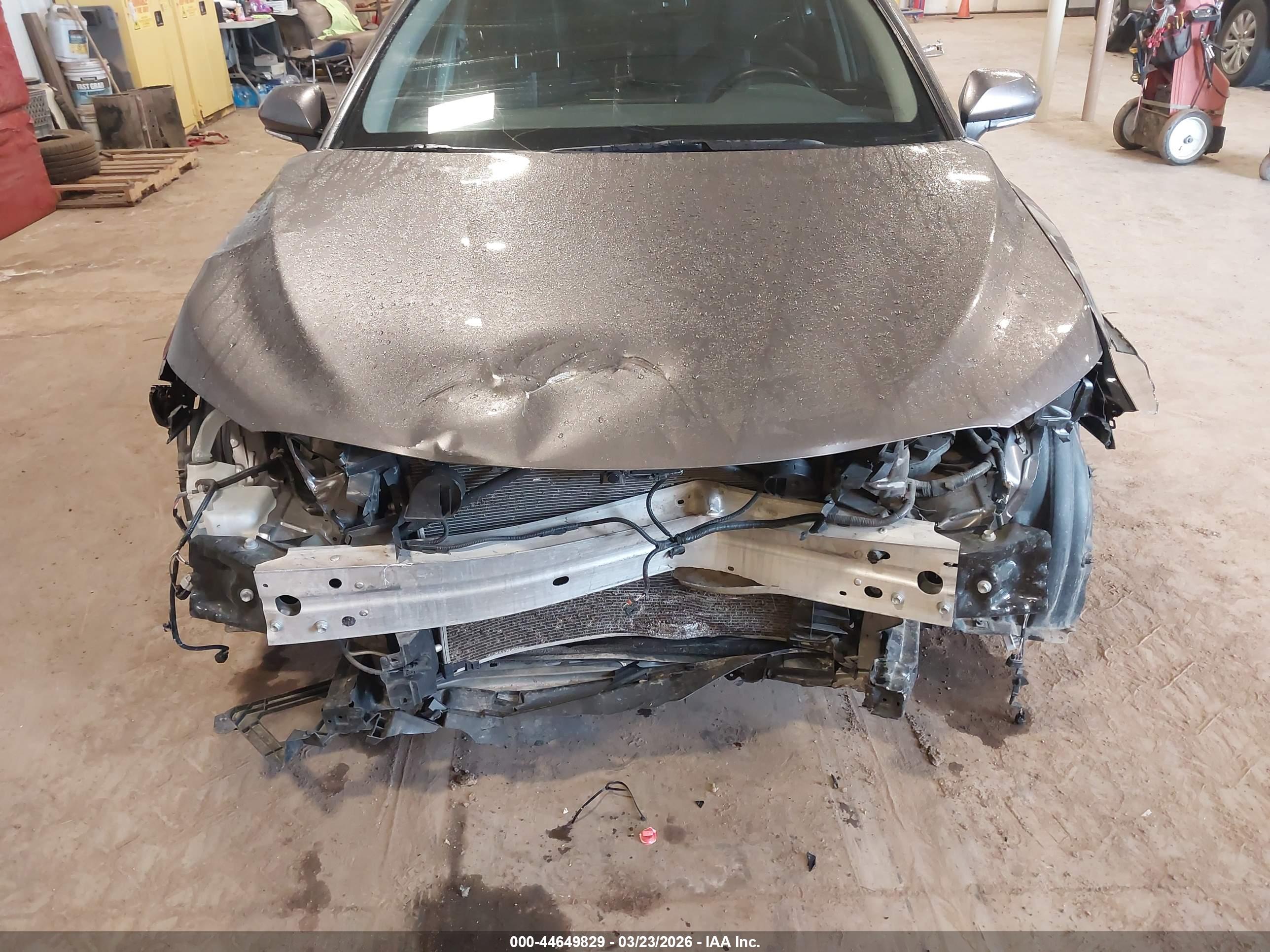 TOYOTA CAMRY image 6