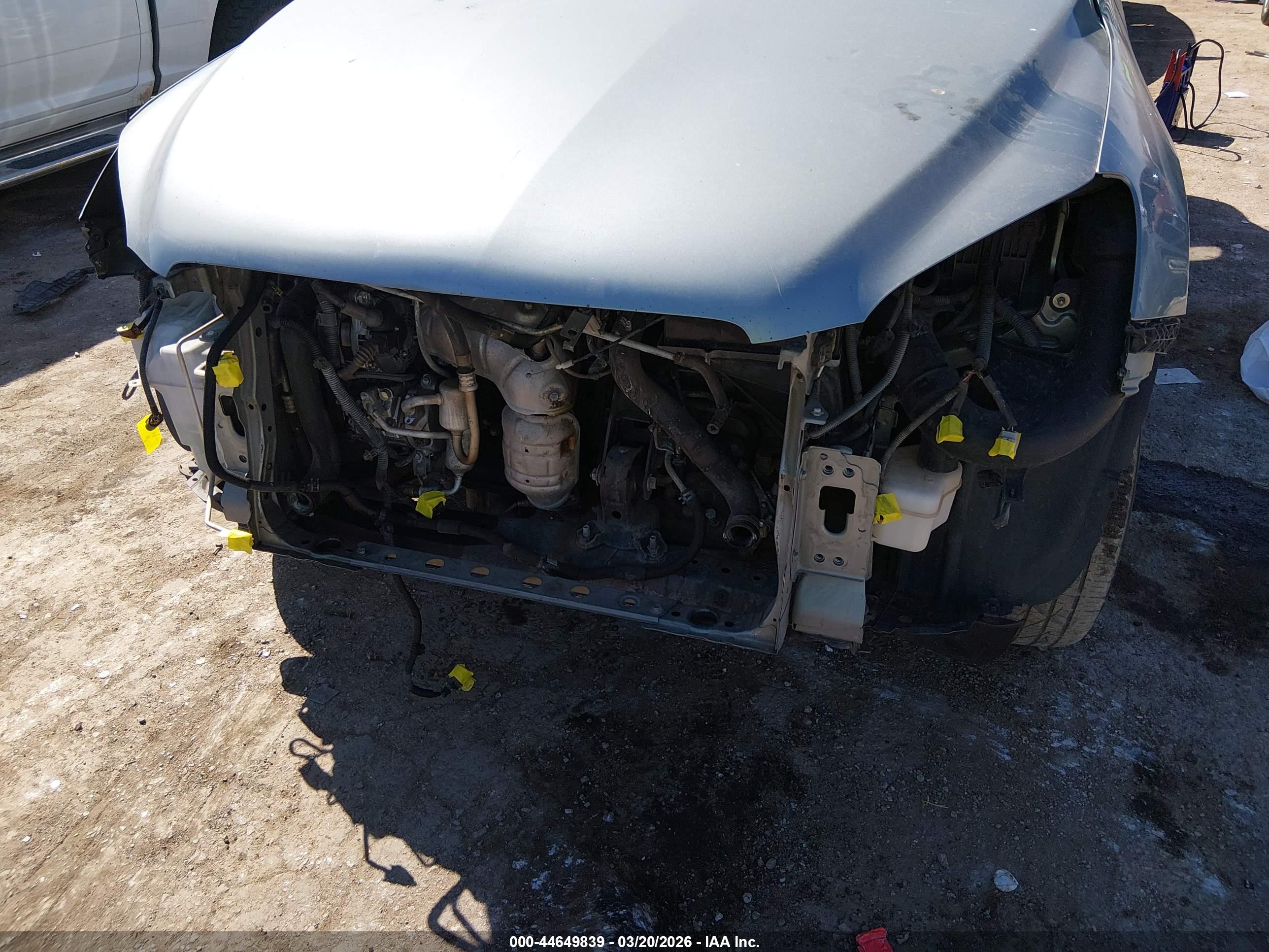 TOYOTA RAV4 image 6