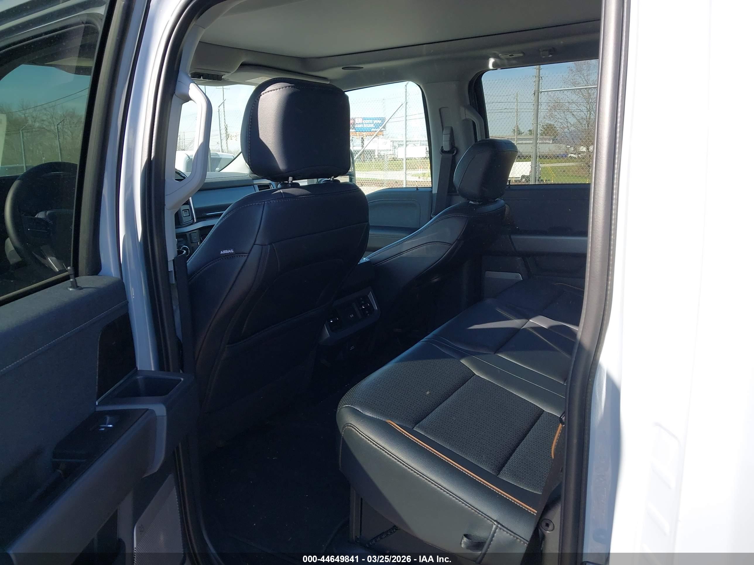 FORD F-250 image 8