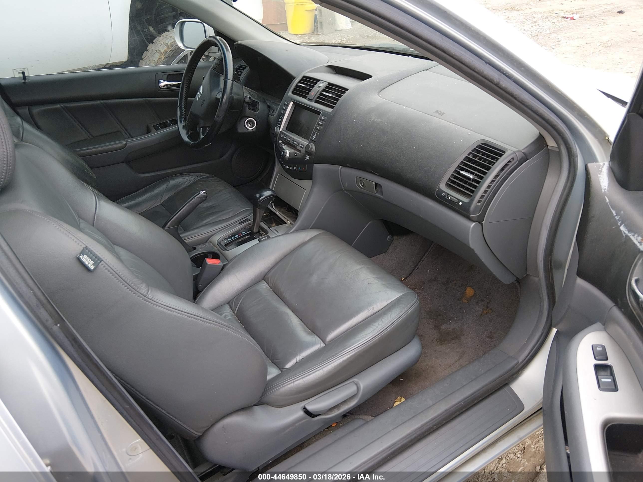 HONDA ACCORD image 5