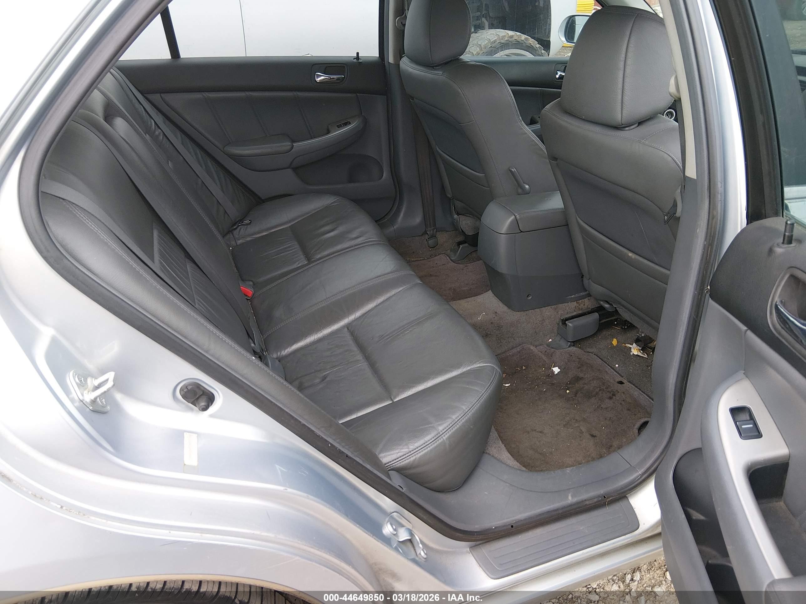 HONDA ACCORD image 8