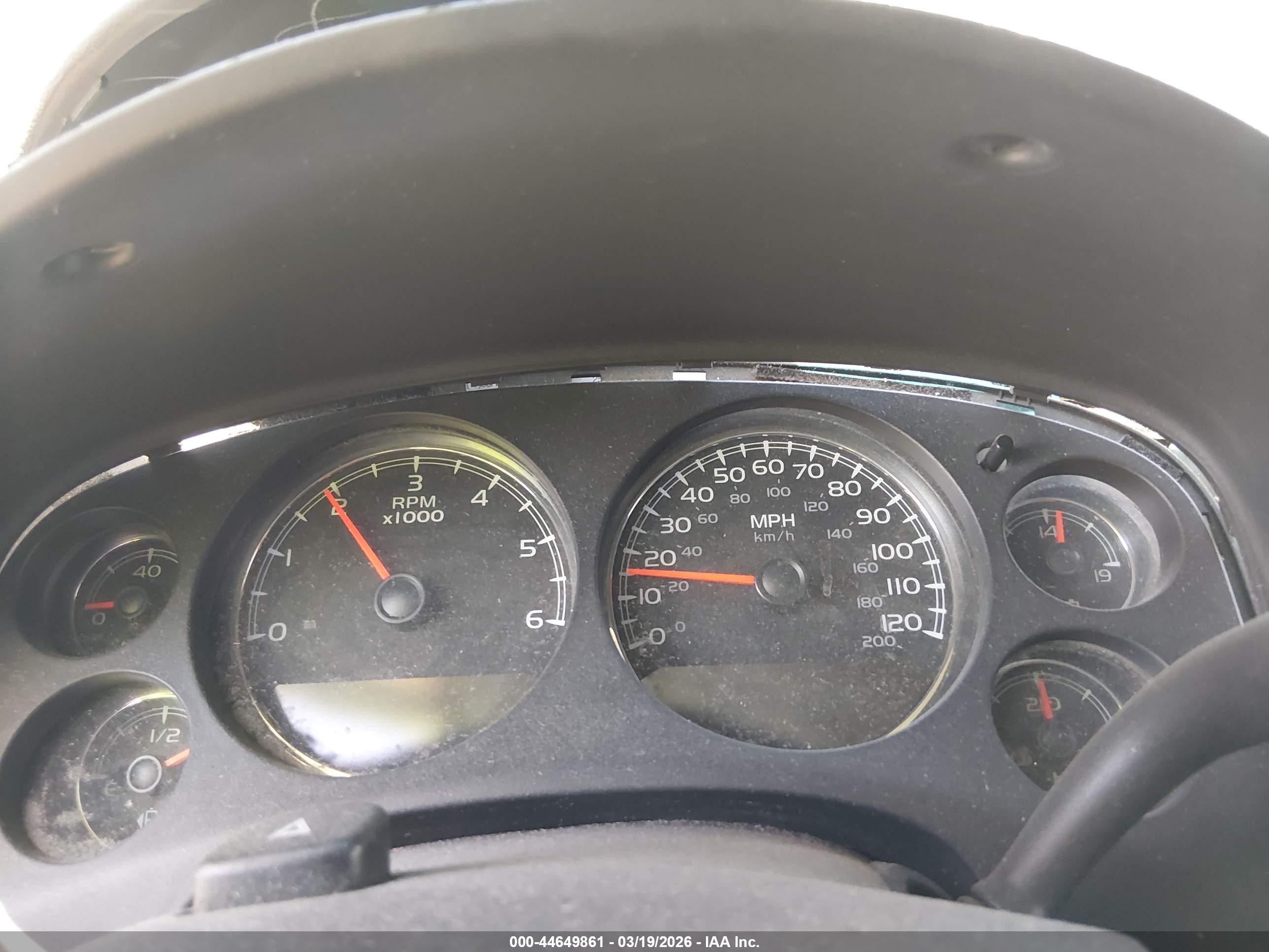 GMC YUKON image 7