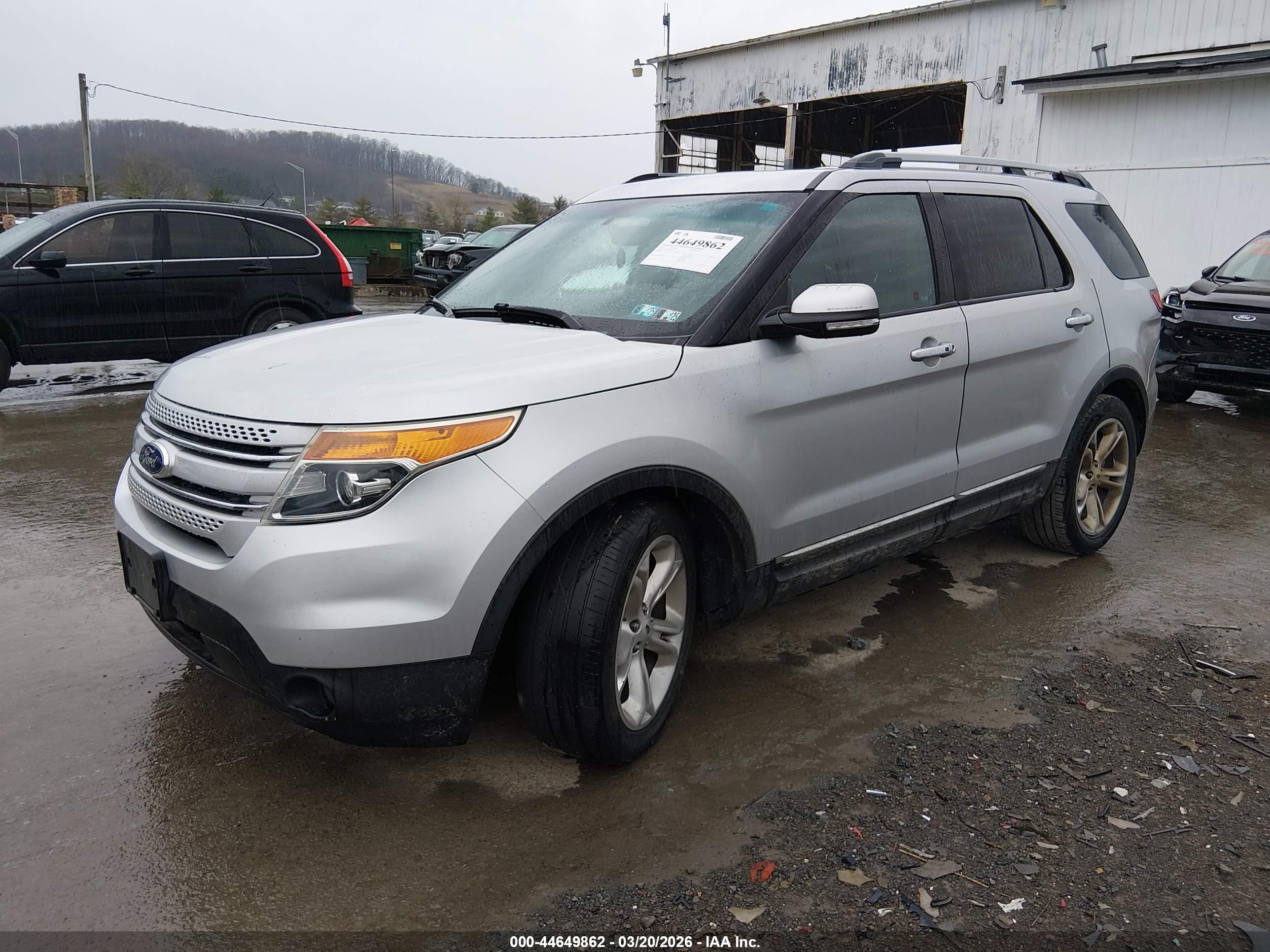 FORD EXPLORER image 2