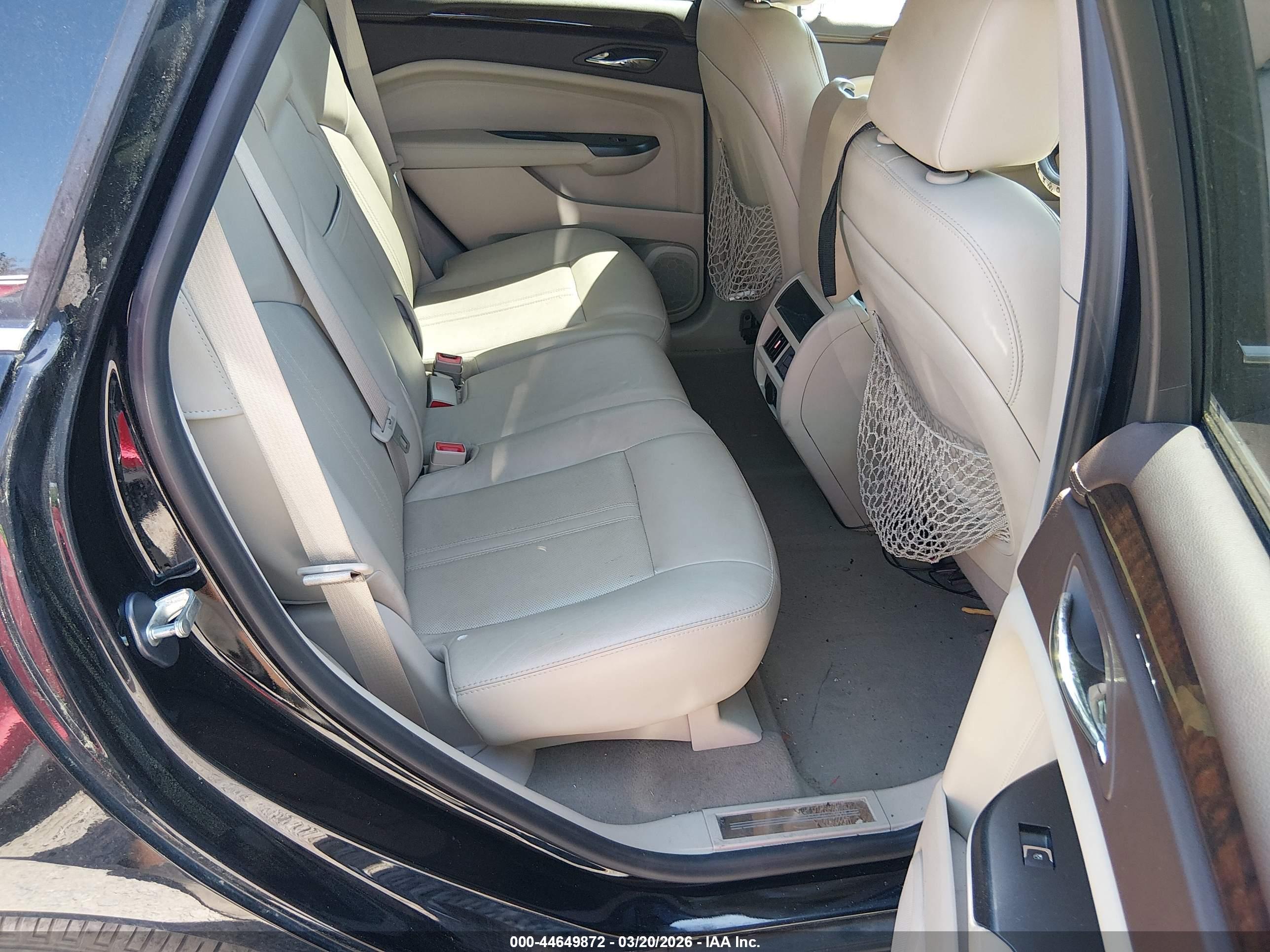 CADILLAC SRX image 8