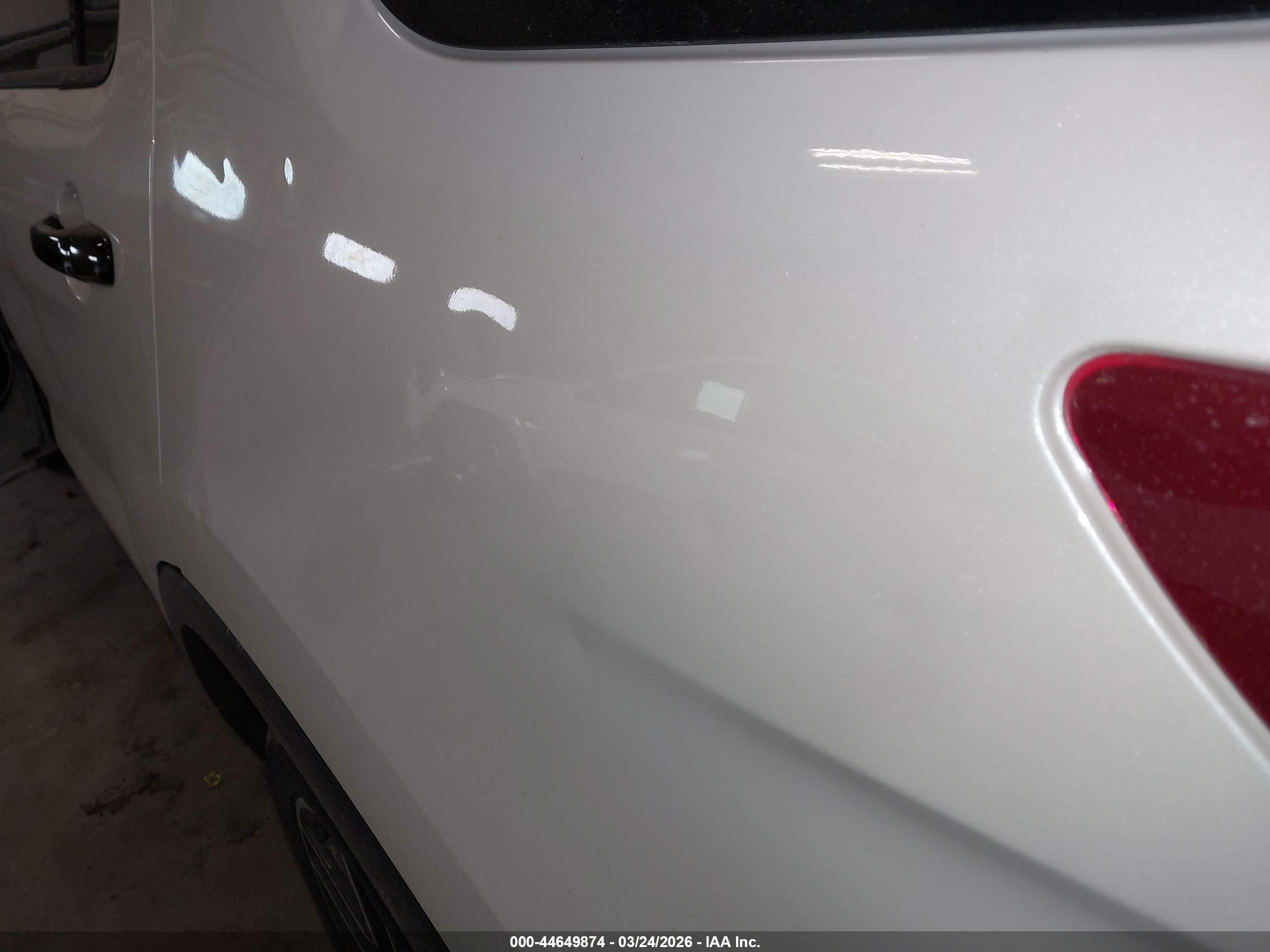 FORD EXPLORER image 6