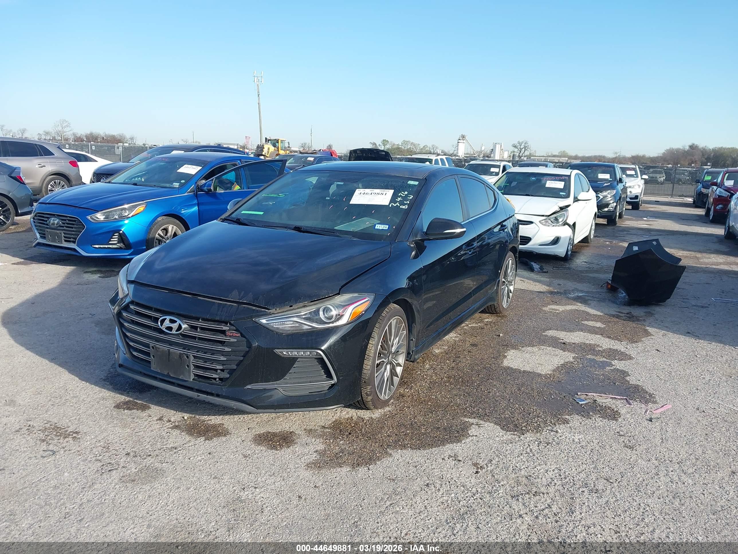 HYUNDAI ELANTRA image 2