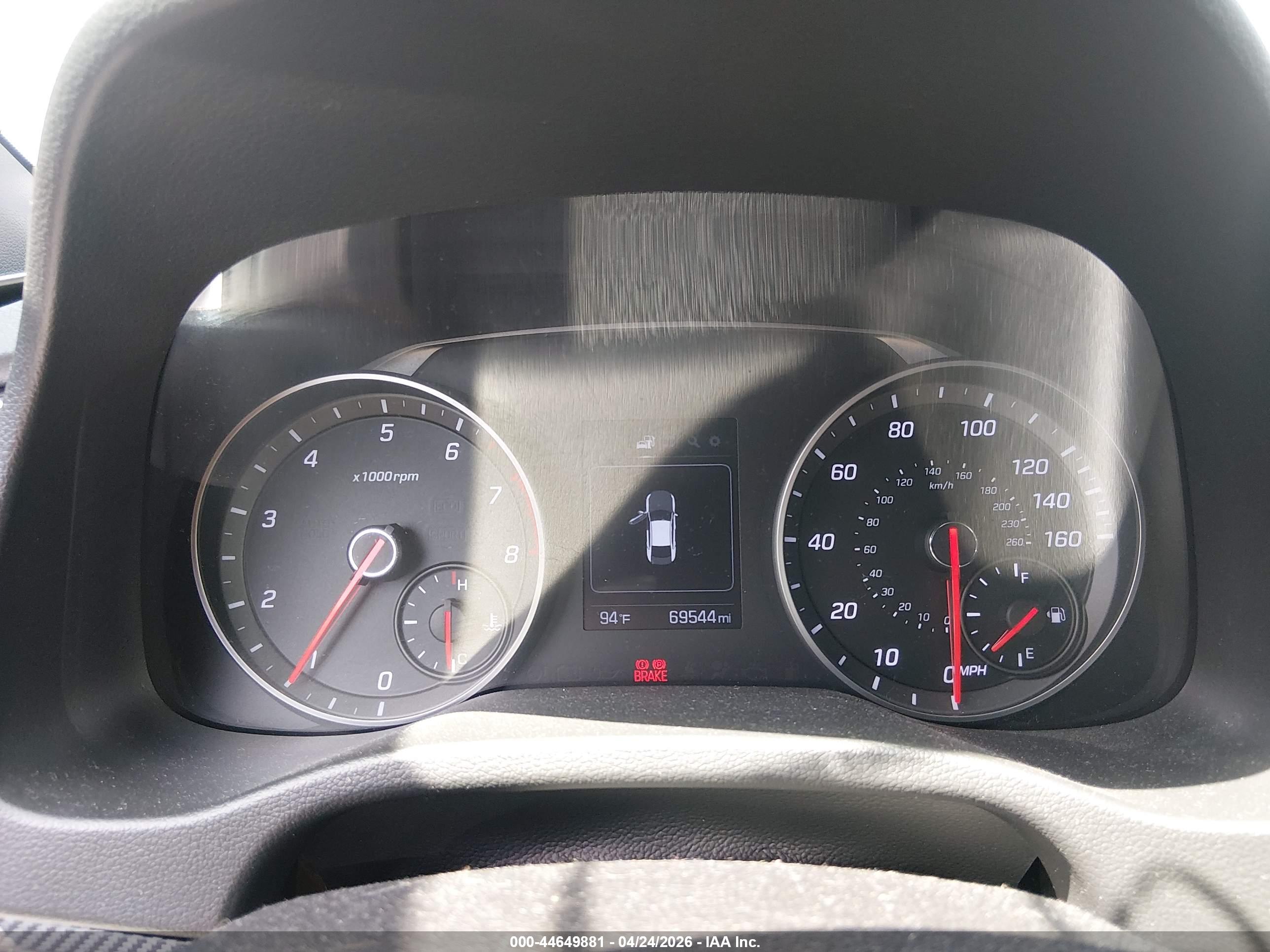 HYUNDAI ELANTRA image 7