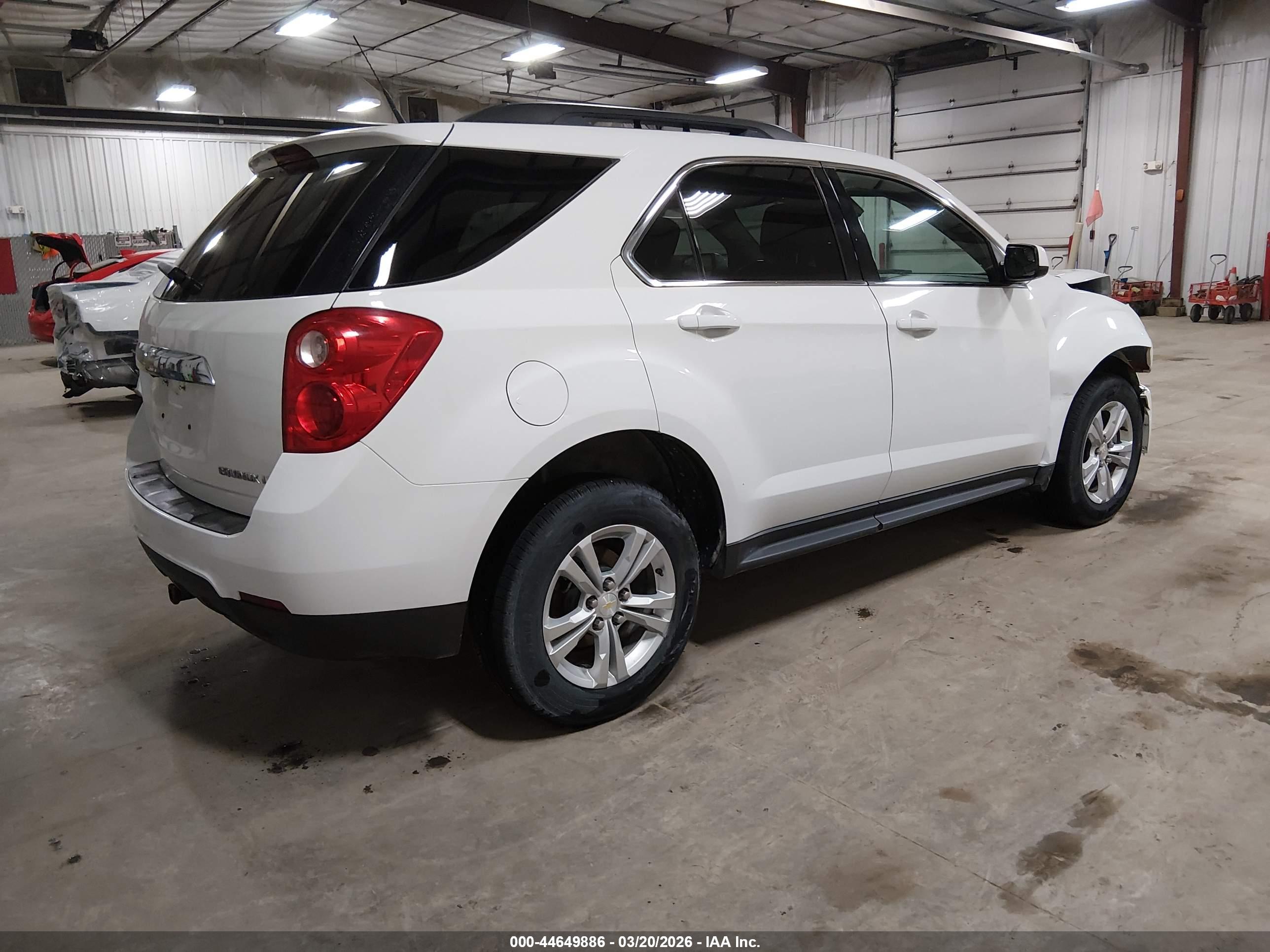 CHEVROLET EQUINOX image 4