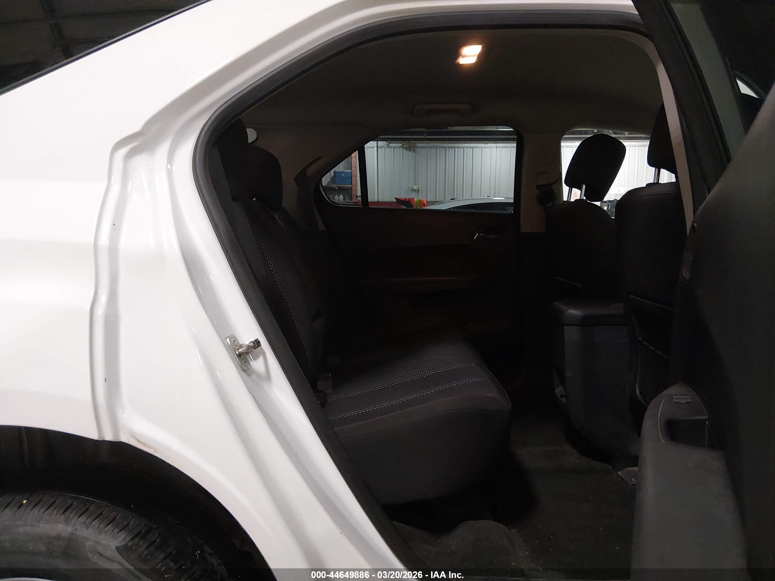 CHEVROLET EQUINOX image 8