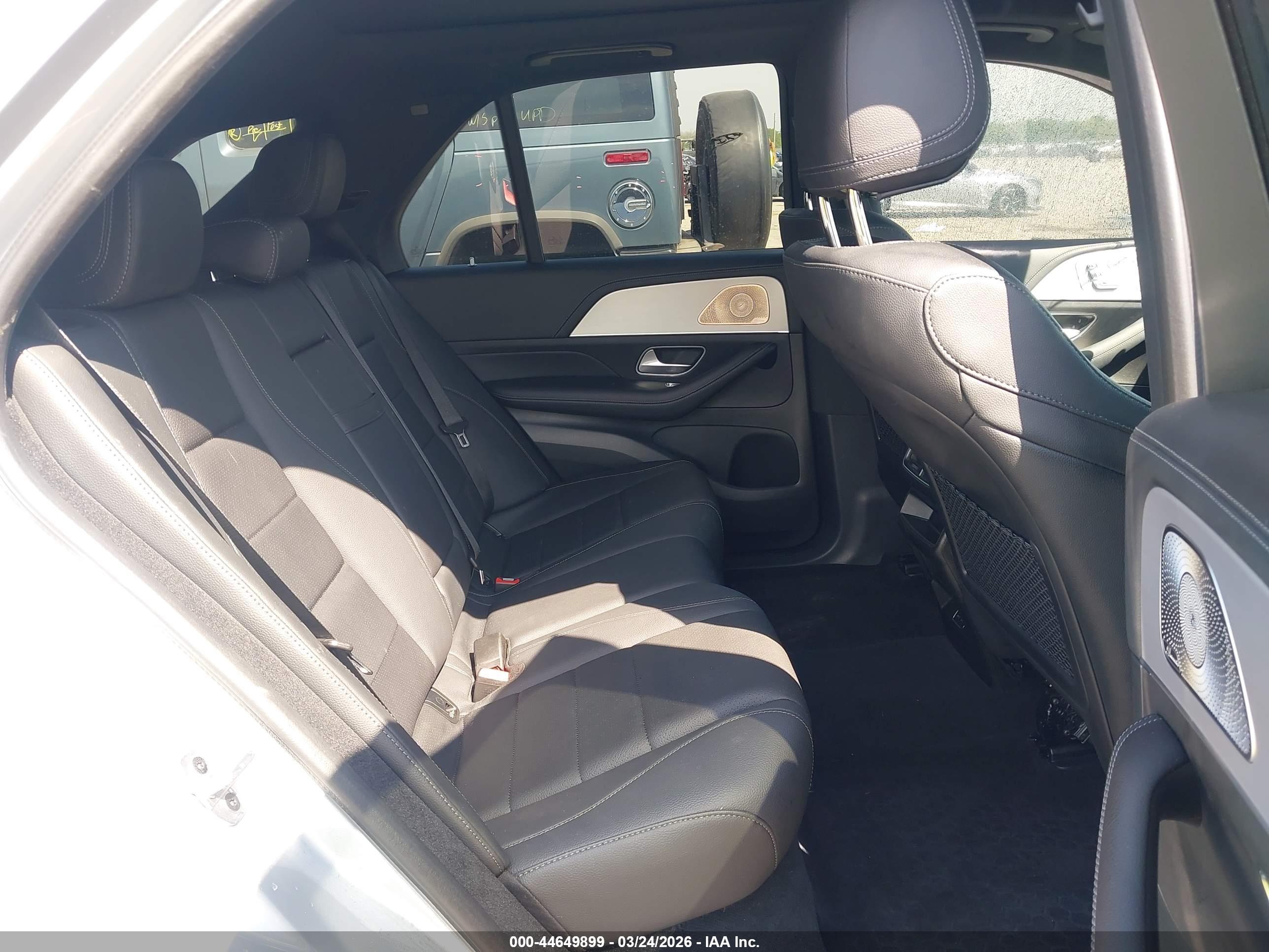 MERCEDES-BENZ GLE image 8