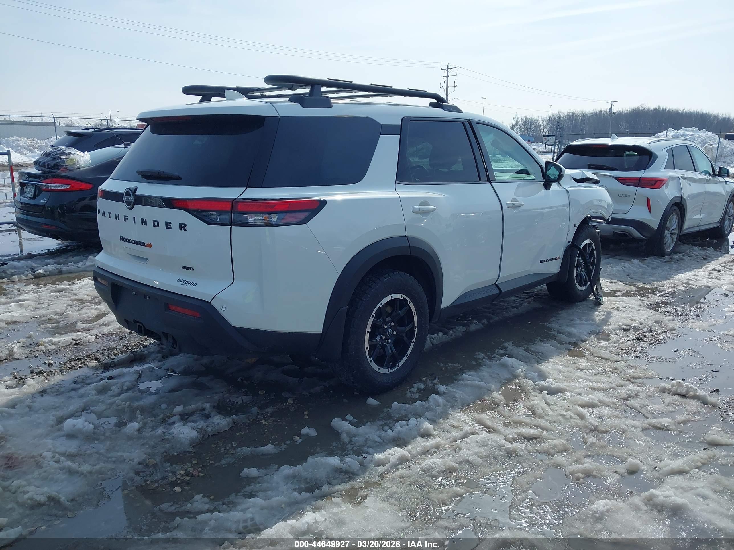 NISSAN PATHFINDER image 4