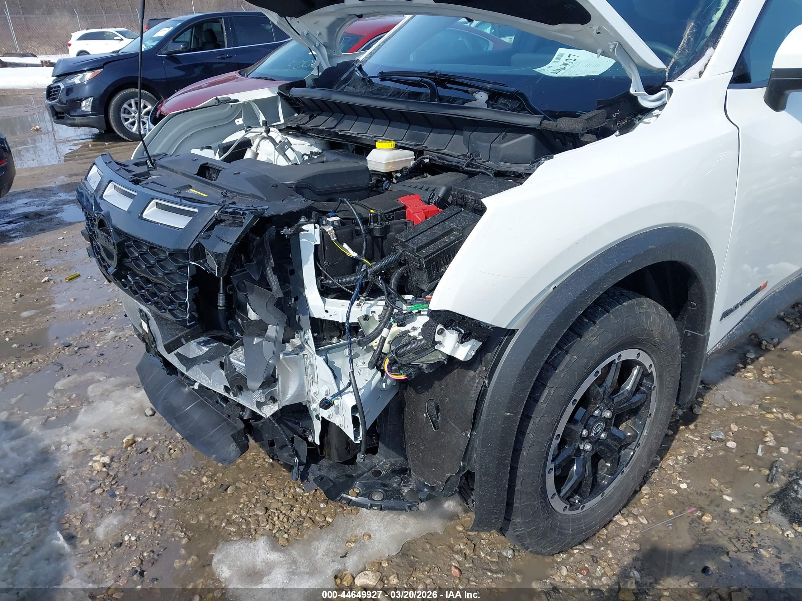 NISSAN PATHFINDER image 6