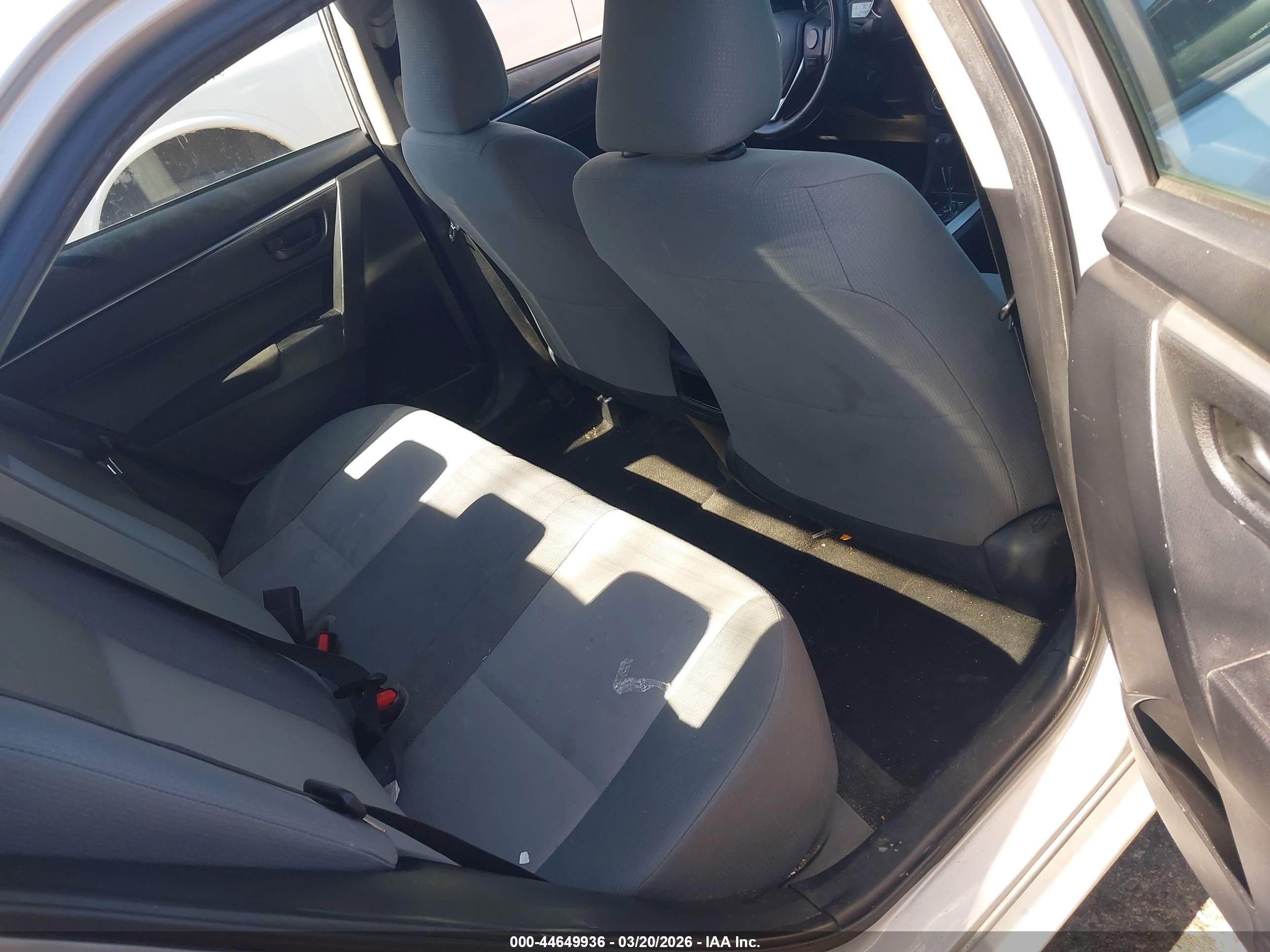 TOYOTA COROLLA image 8