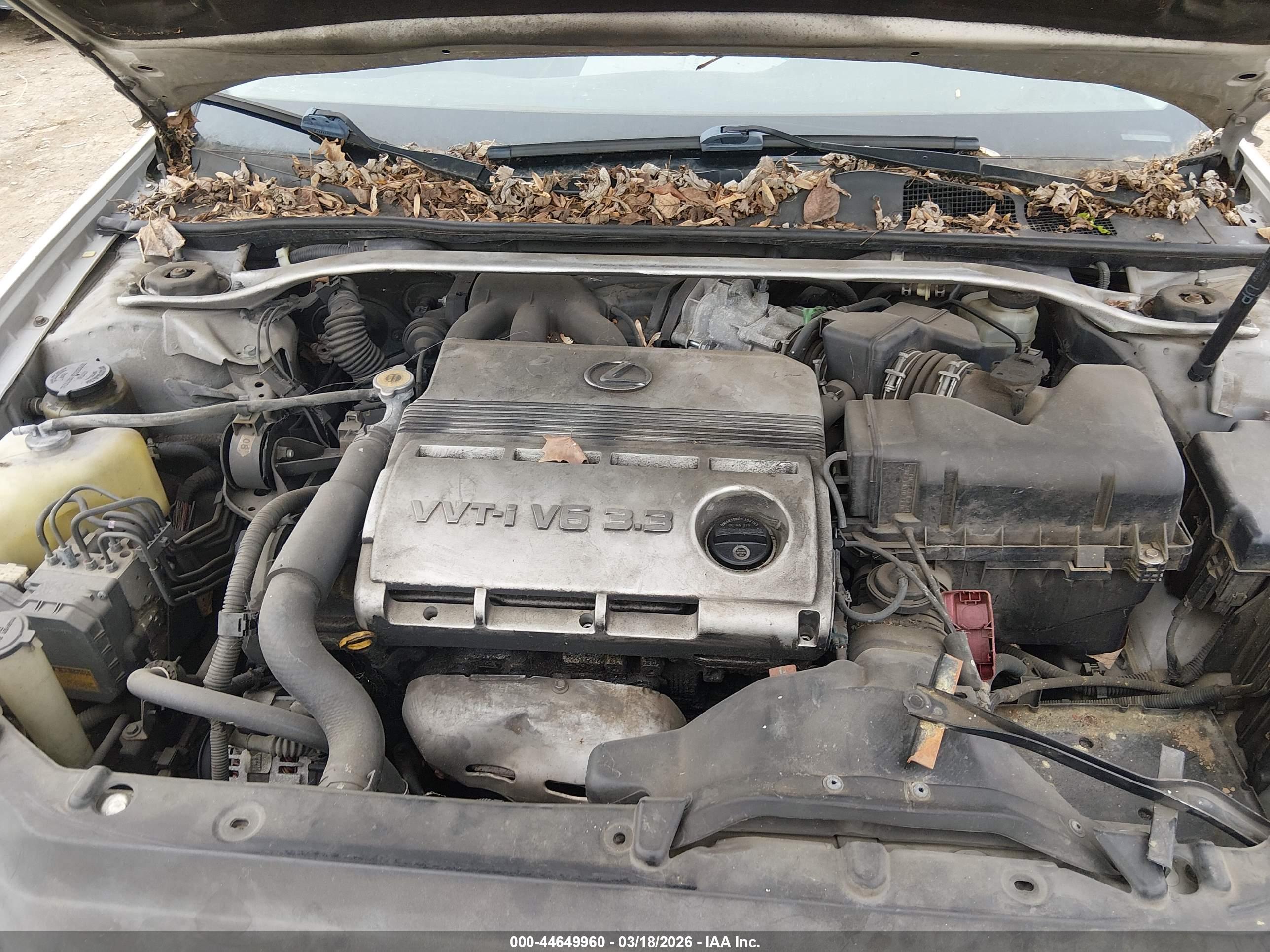 LEXUS ES image 10