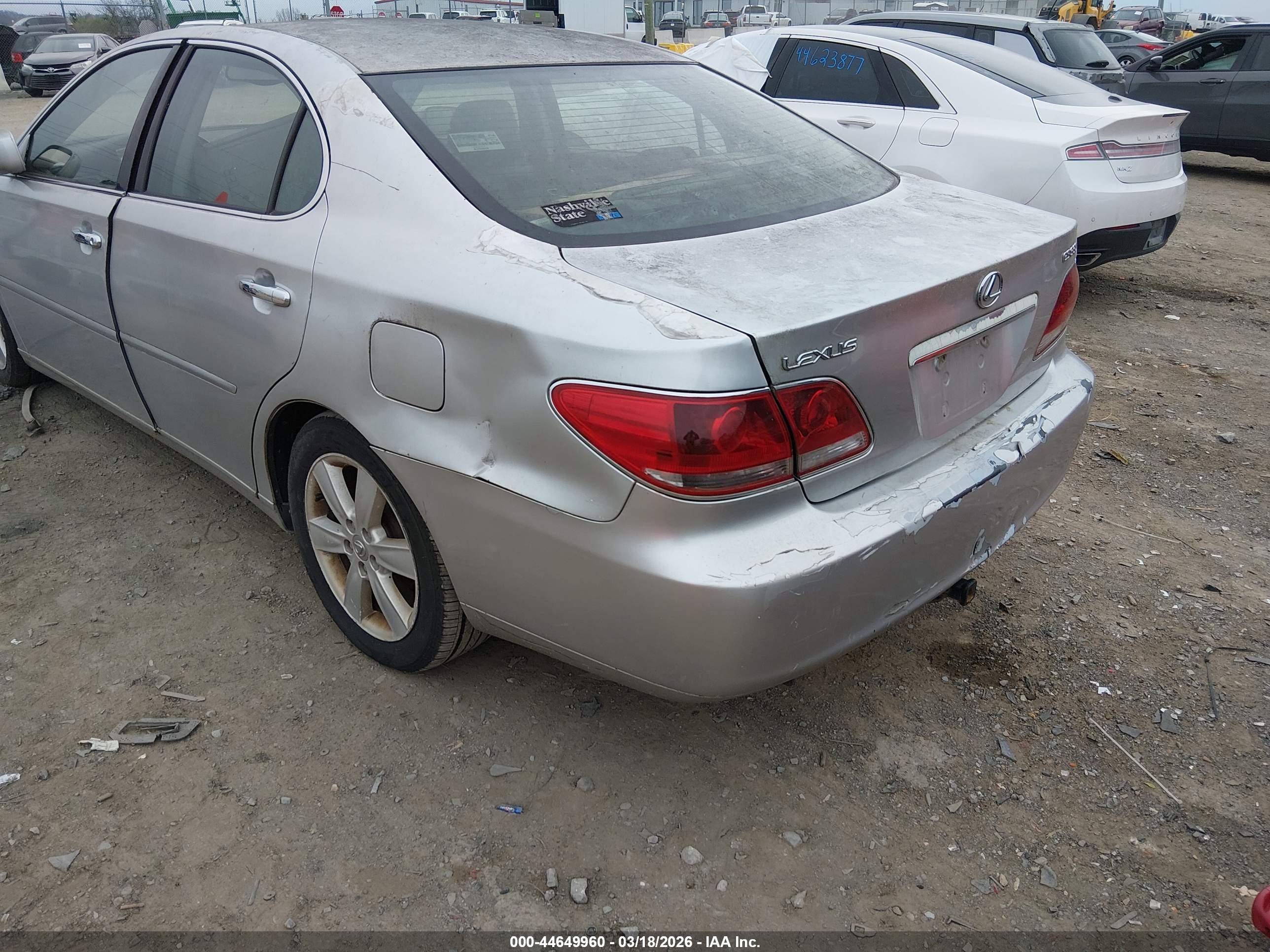 LEXUS ES image 3