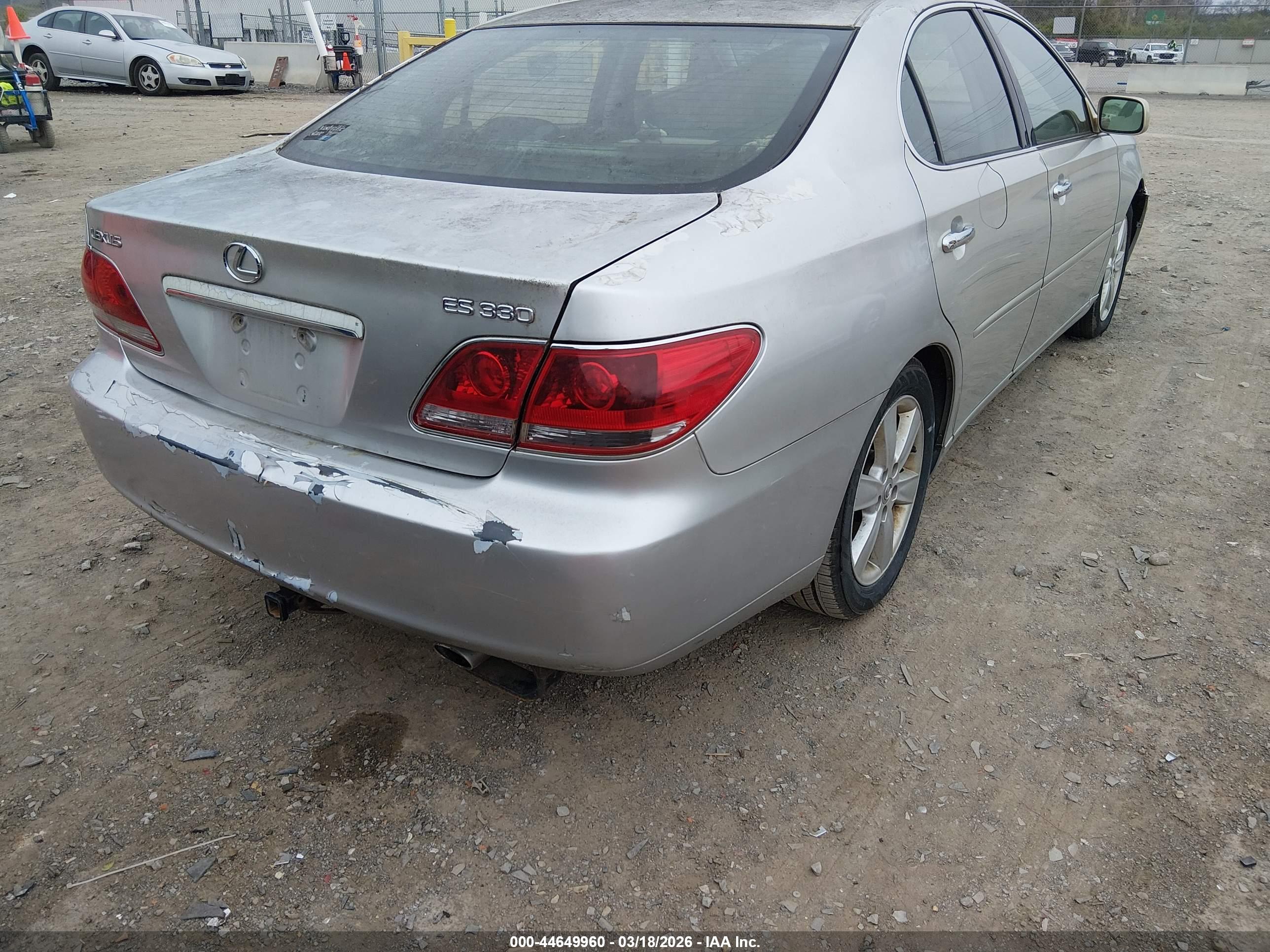 LEXUS ES image 4