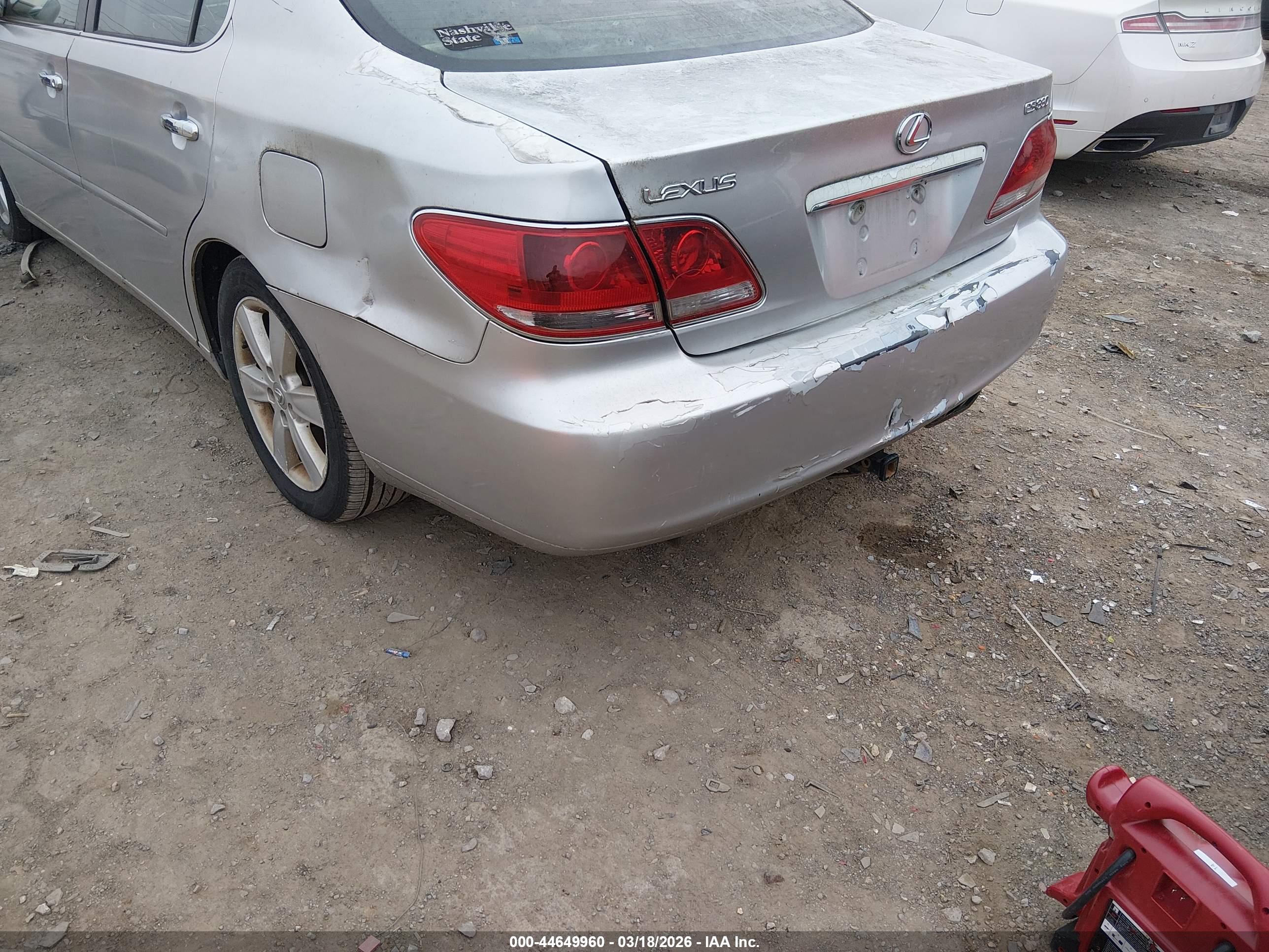 LEXUS ES image 6