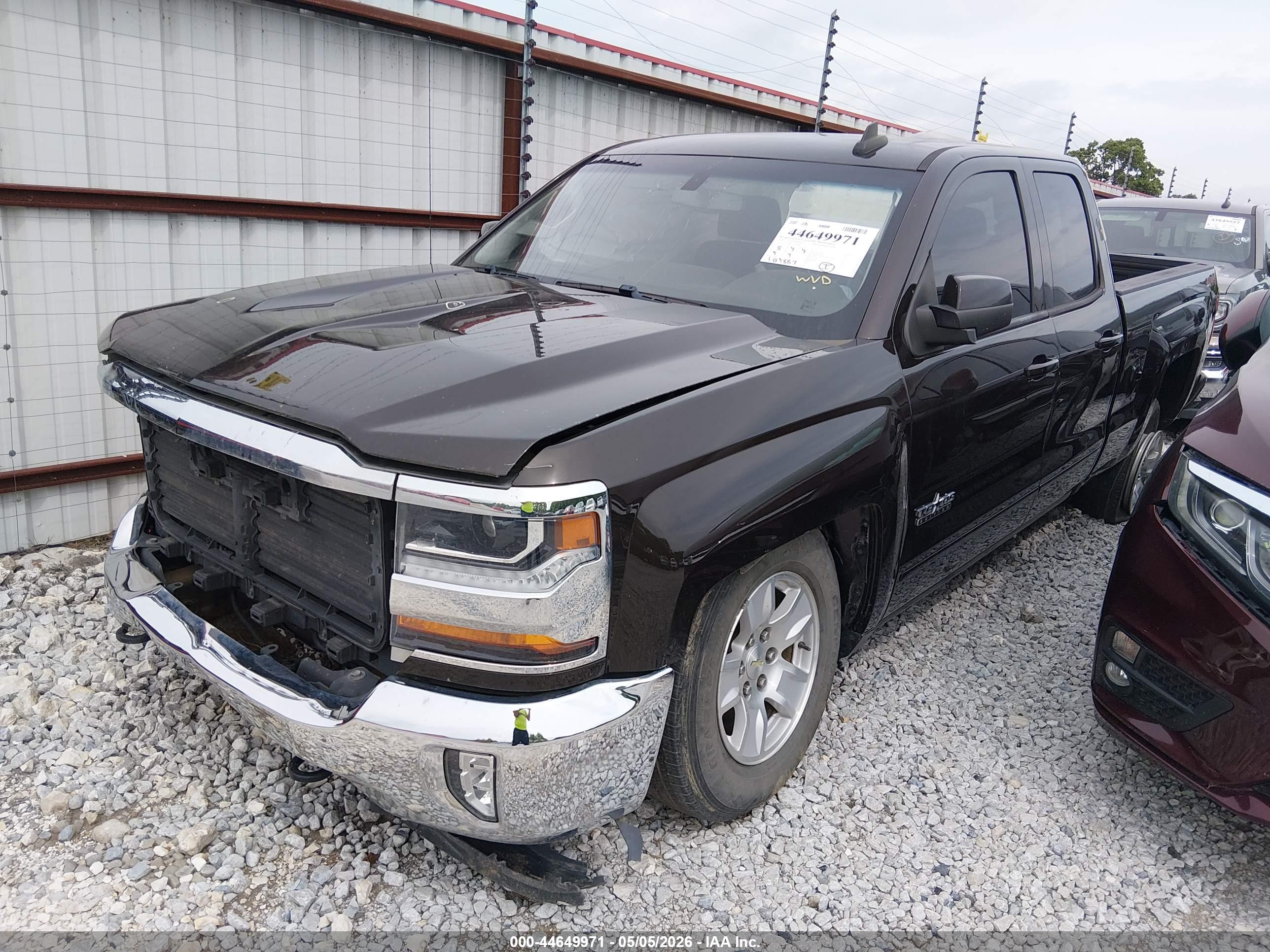CHEVROLET SILVERADO image 2