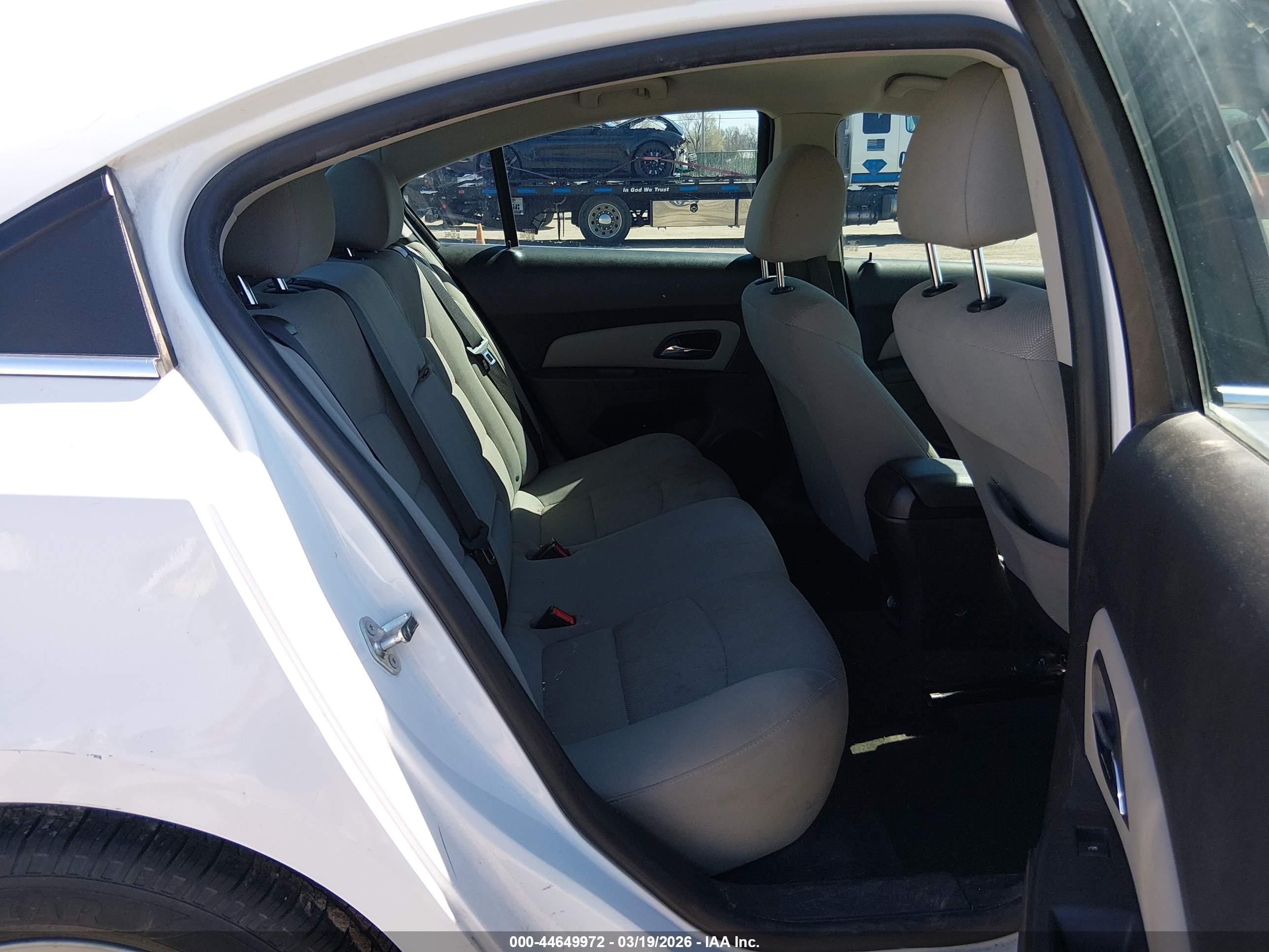 CHEVROLET CRUZE image 8