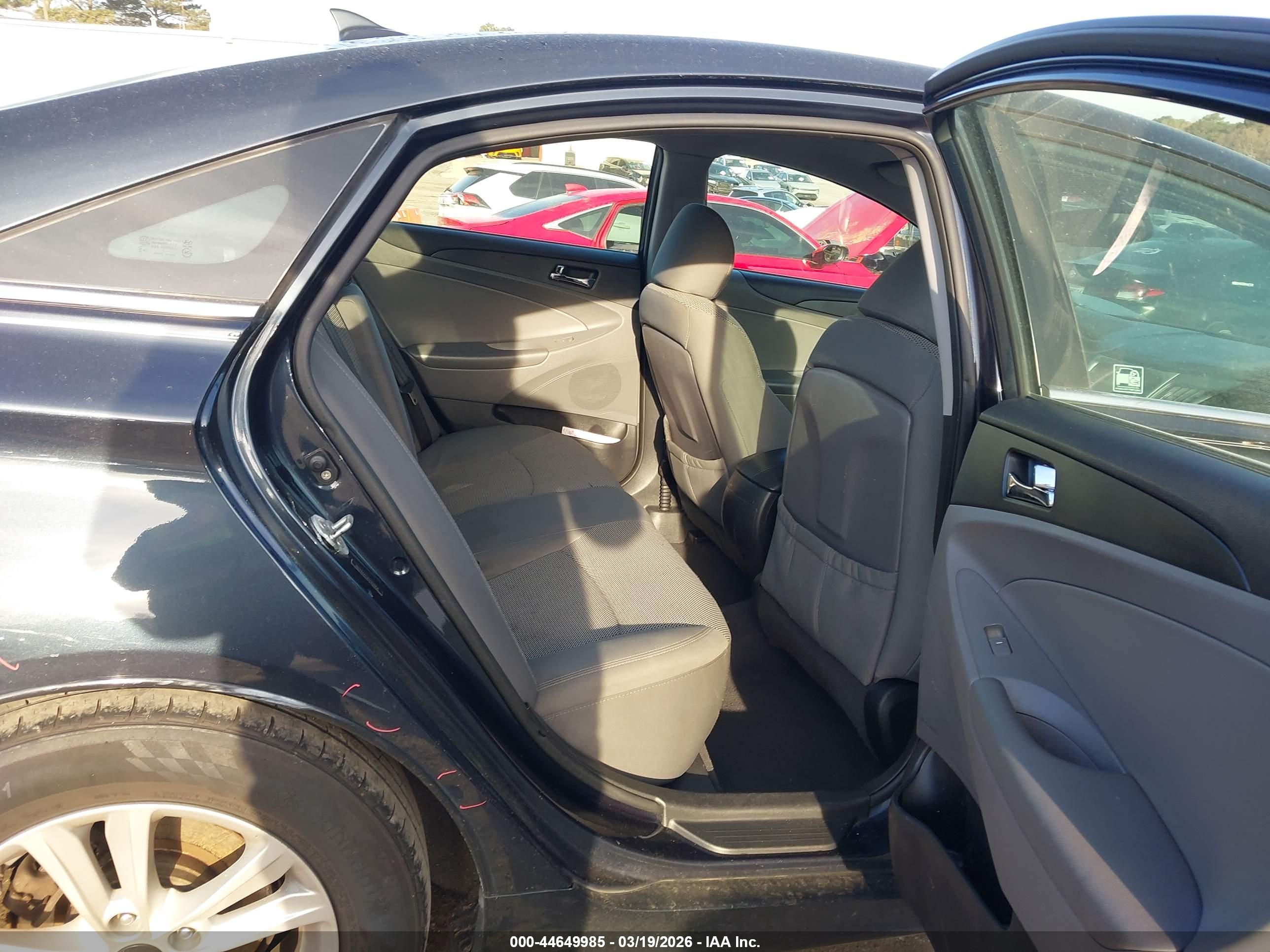HYUNDAI SONATA image 8