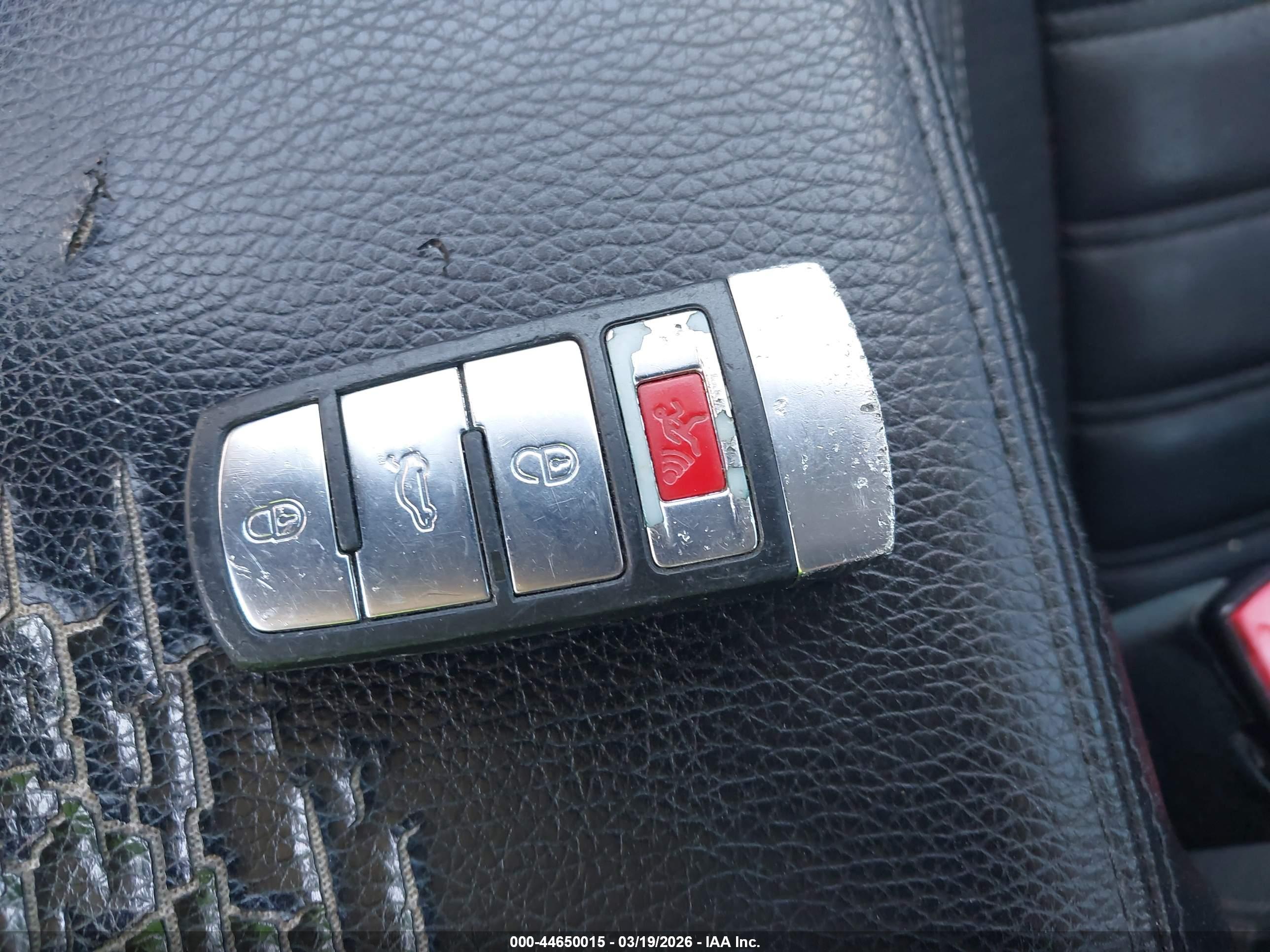 VOLKSWAGEN CC image 11