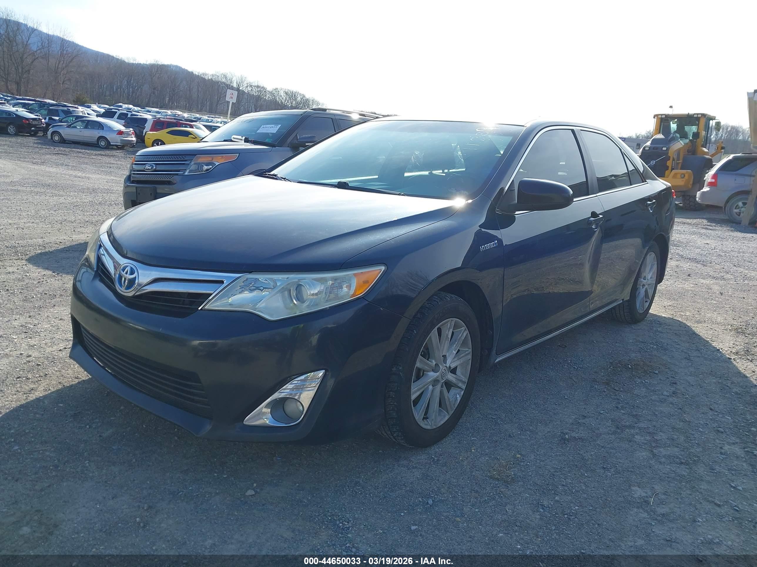TOYOTA CAMRY image 6