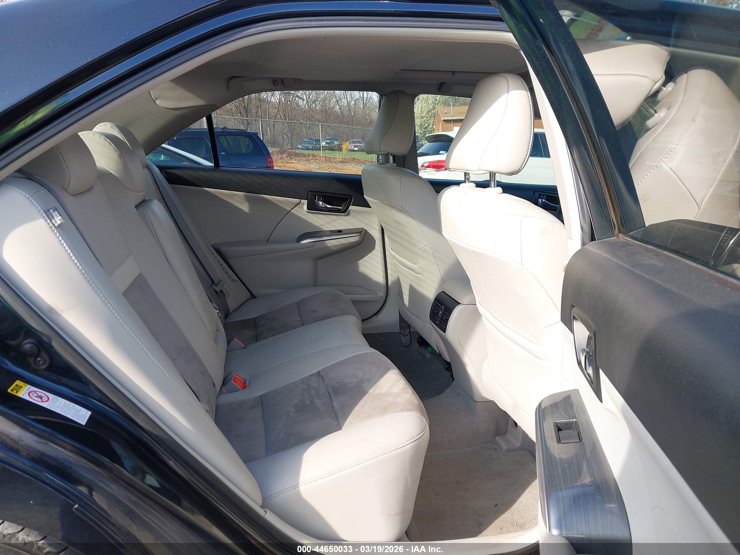 TOYOTA CAMRY image 8