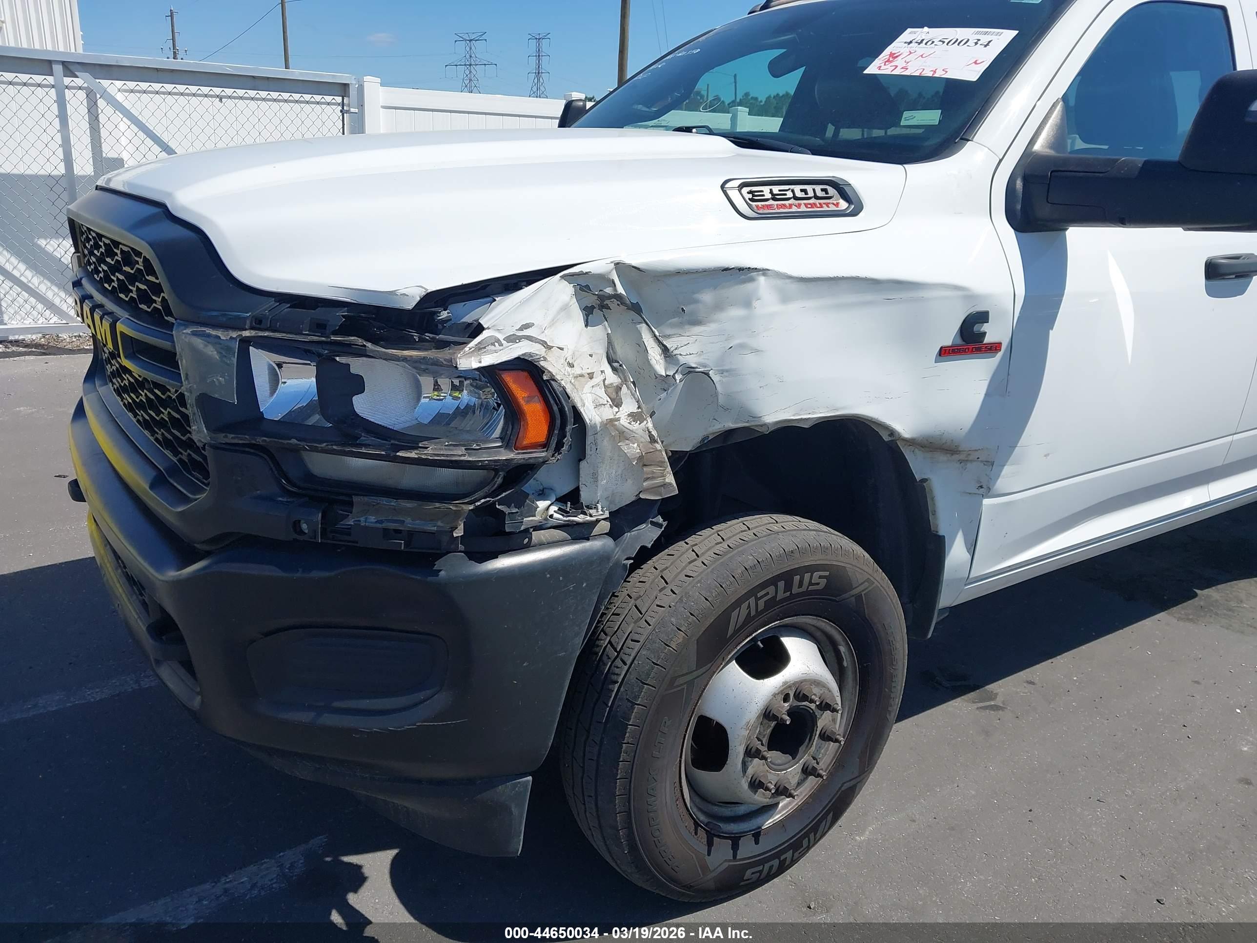 RAM 3500 image 6