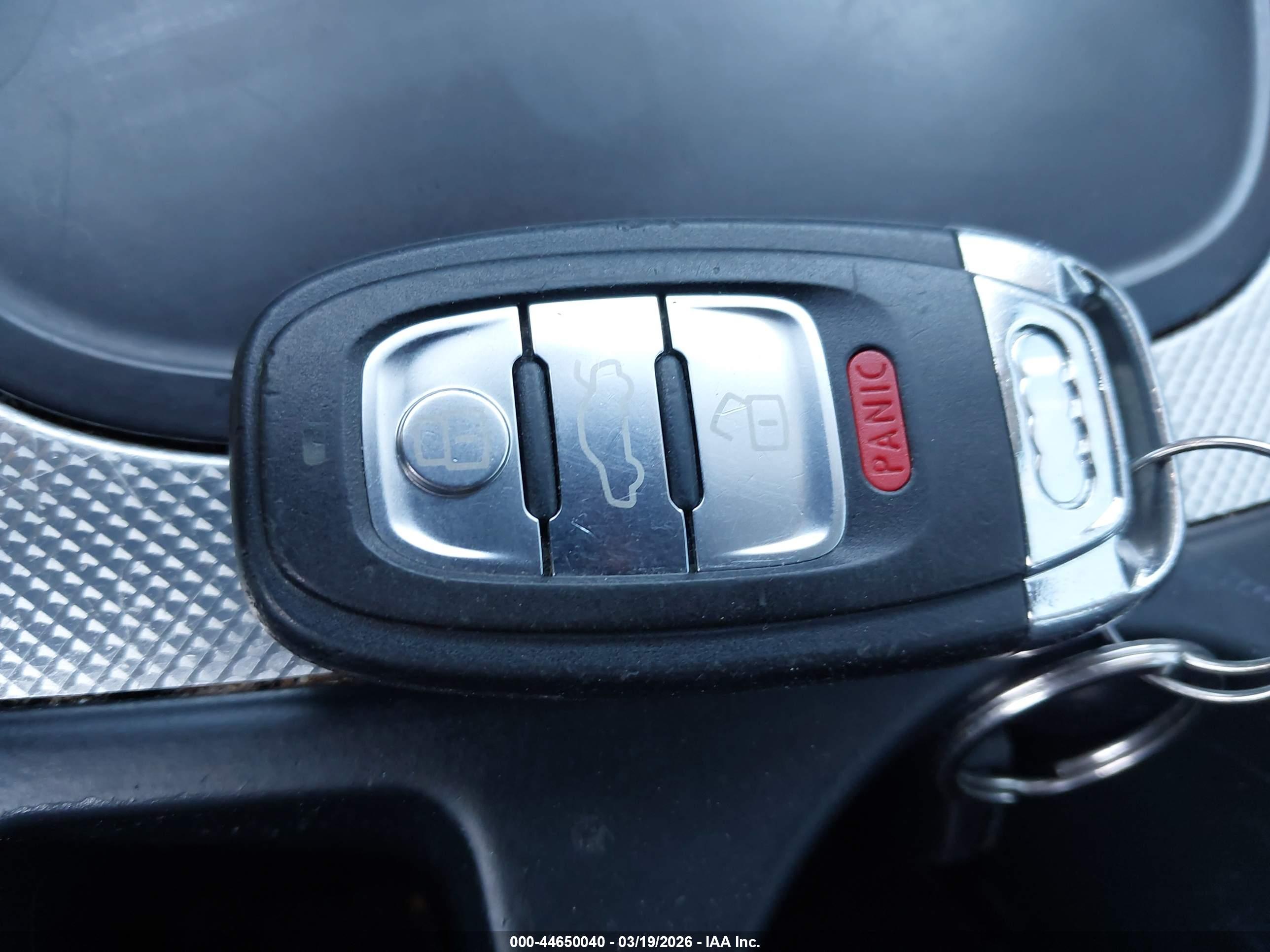AUDI A4 image 11