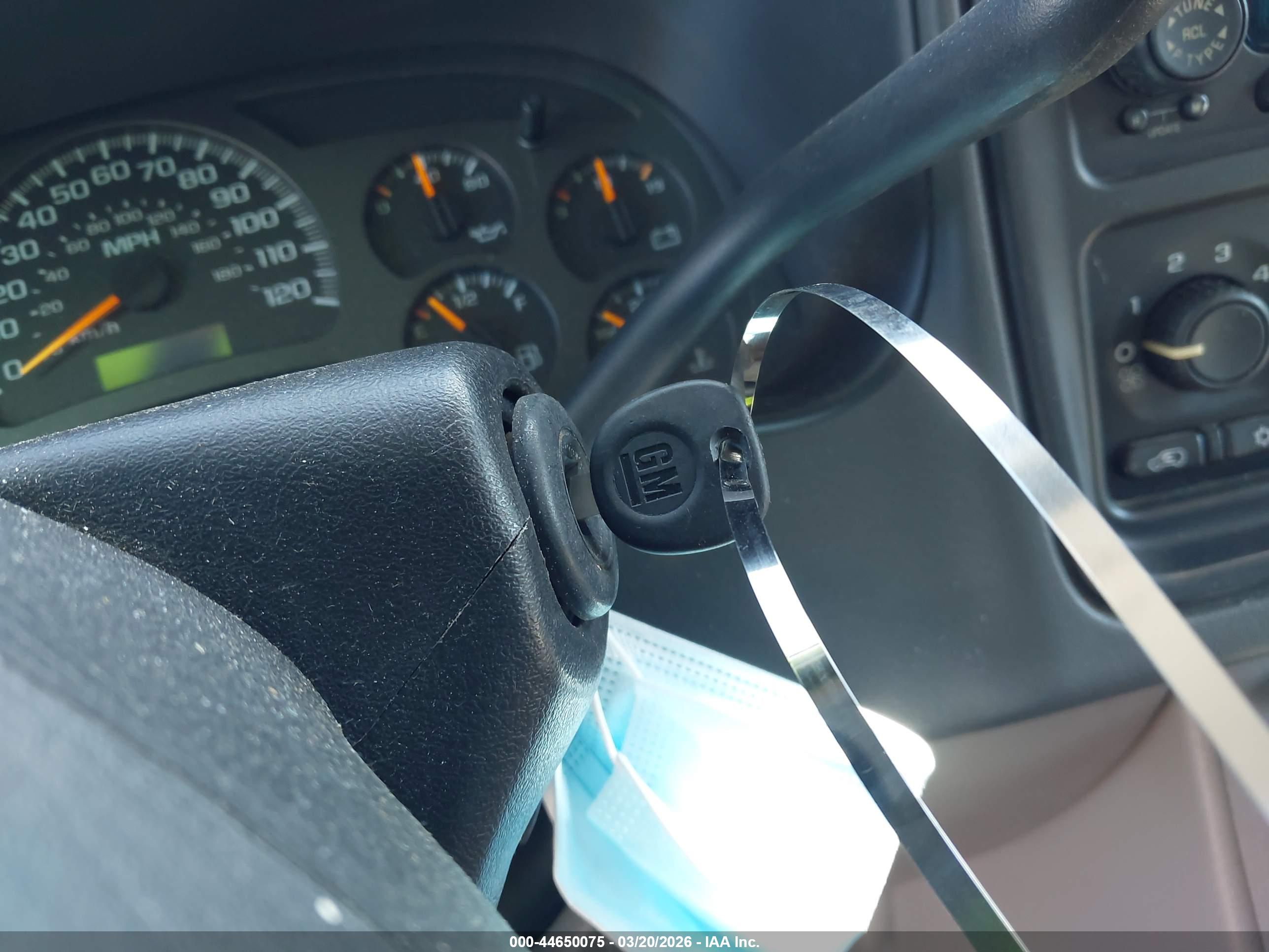 CHEVROLET TAHOE image 11