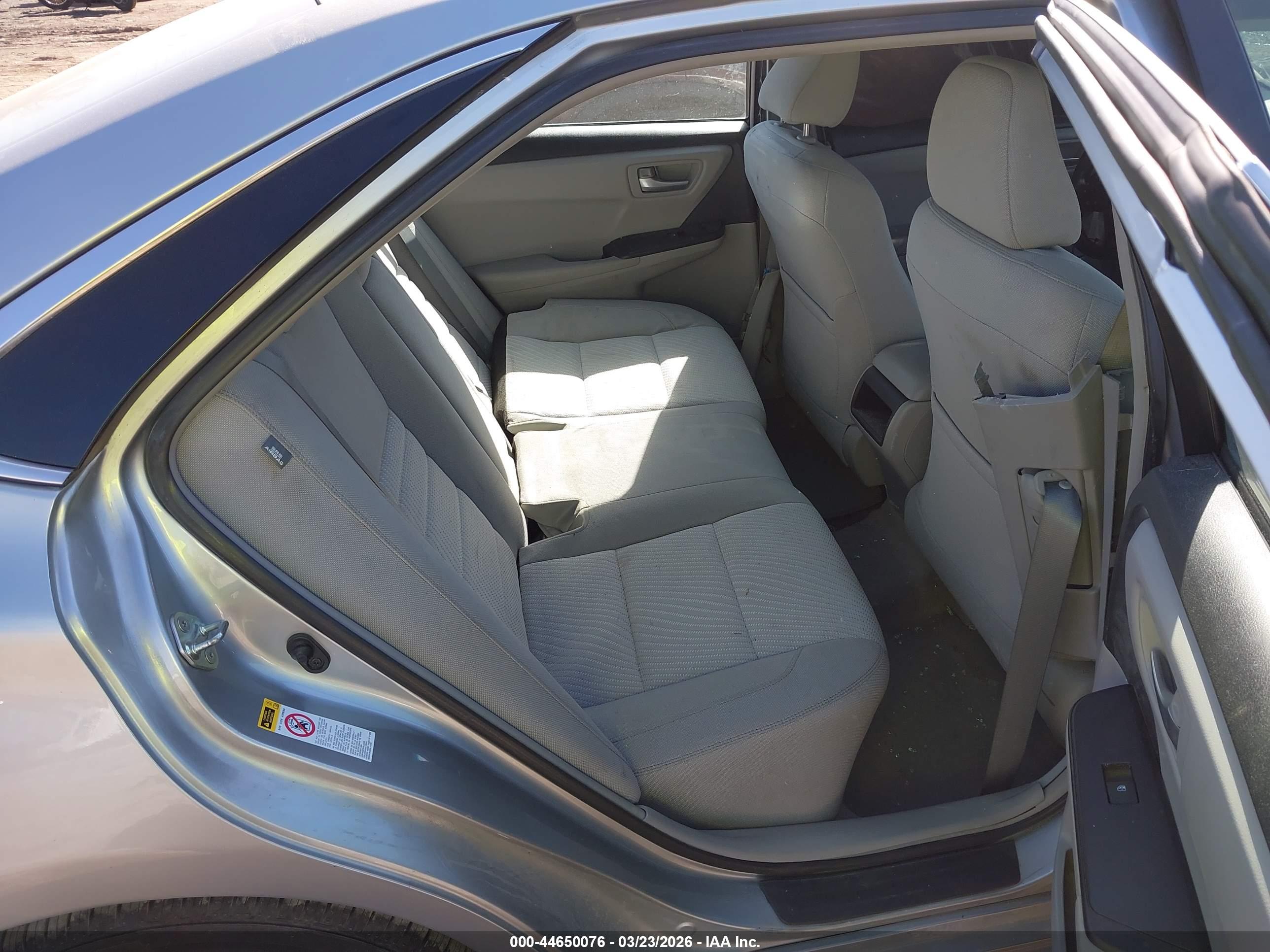 TOYOTA CAMRY image 8