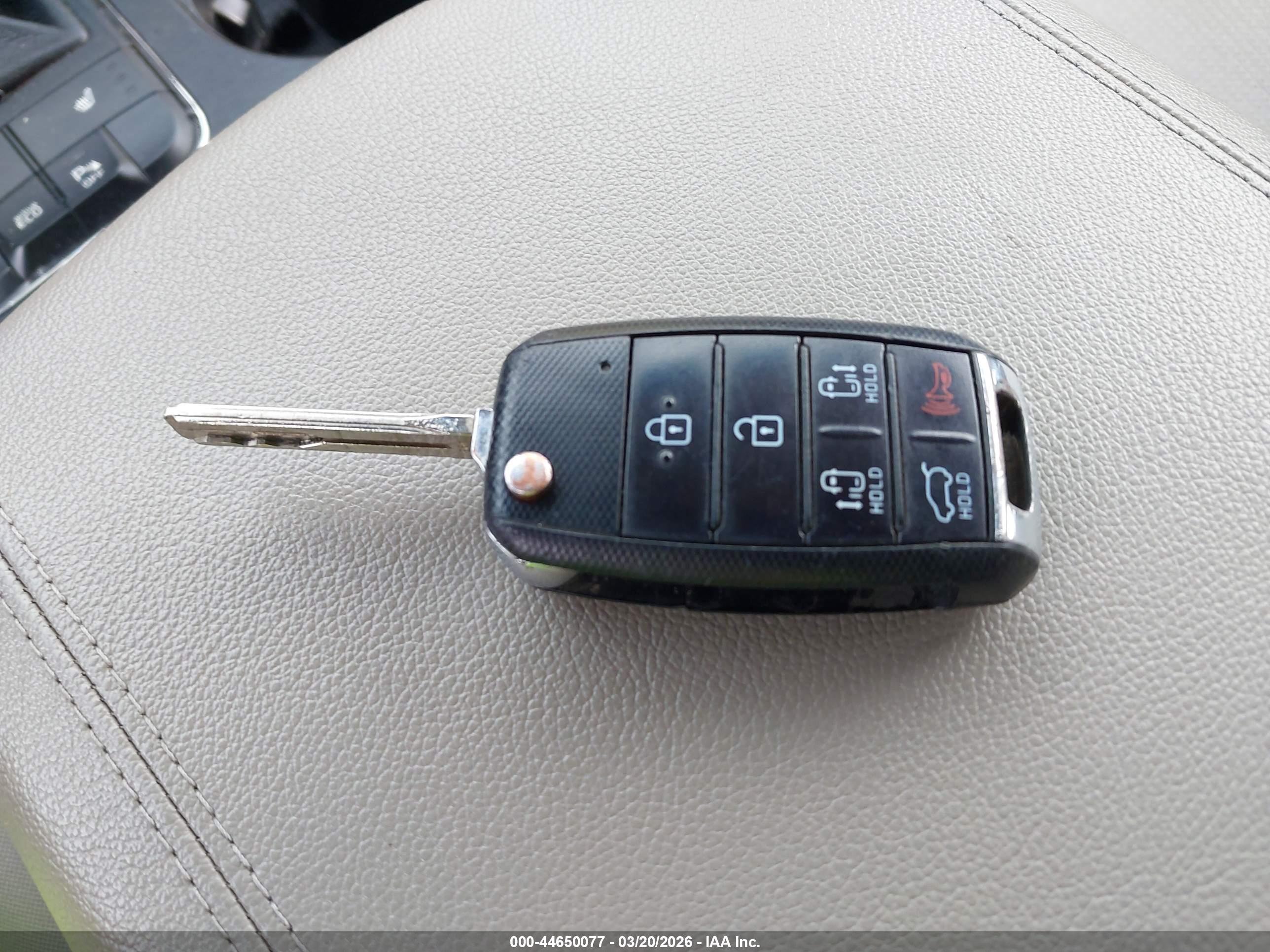 KIA SEDONA image 11